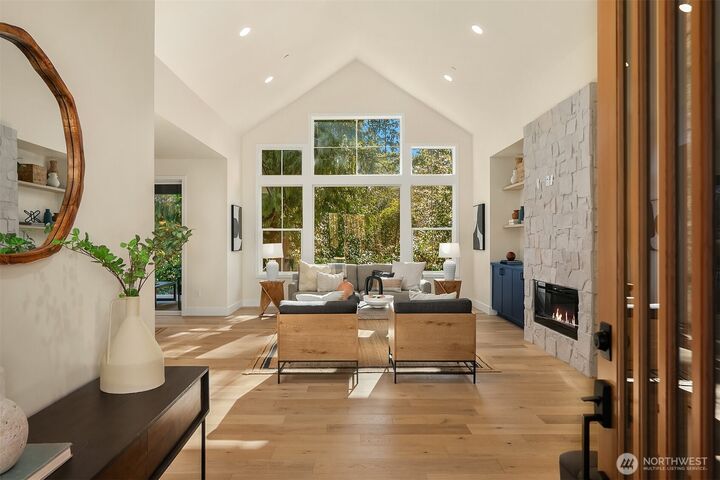Property Photo: 19326 143rd Place SE WA 98058