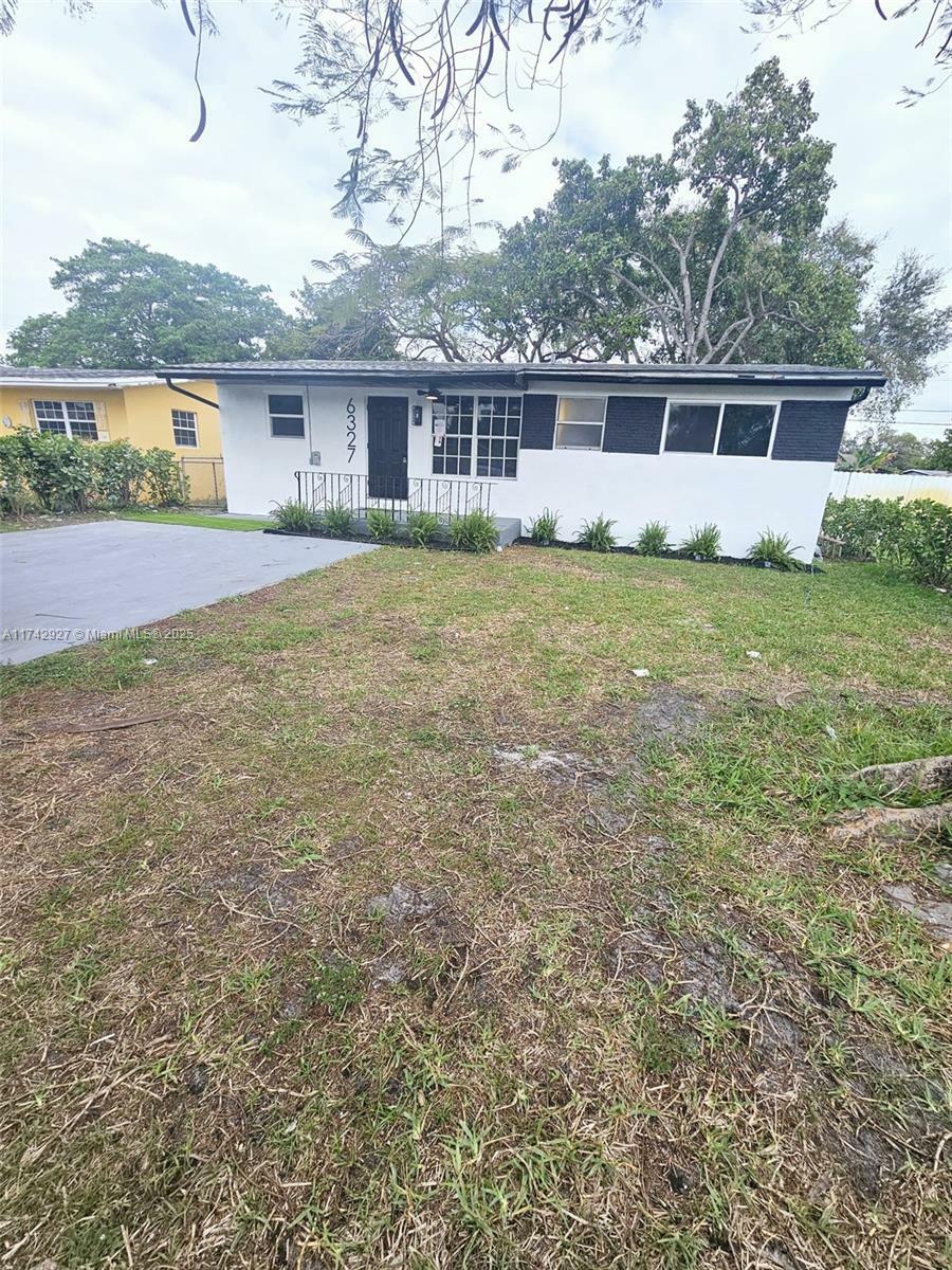 Property Photo:  6327 Dewey St  FL 33023 