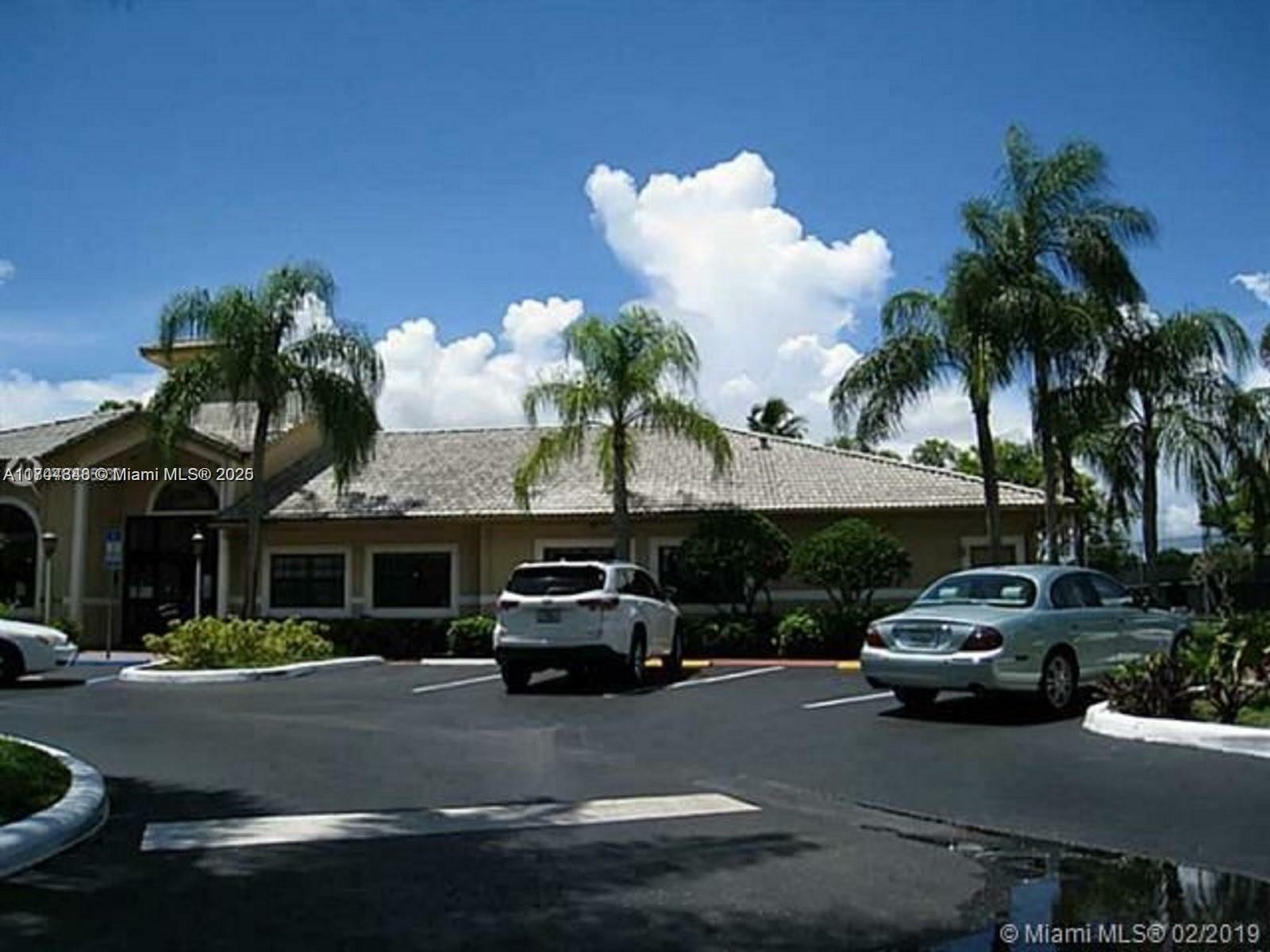 Property Photo:  227 E Palm Cir 227  FL 33025 