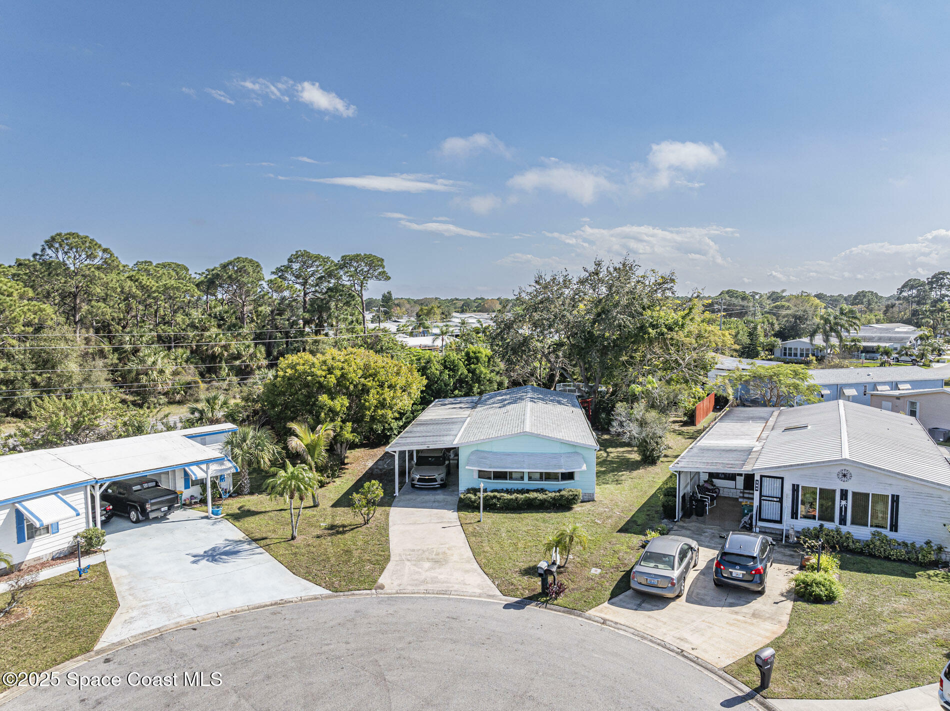 Property Photo: 206 Almond Court FL 32976