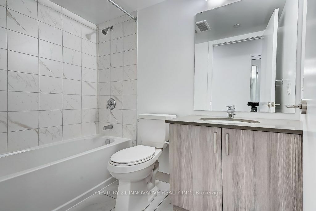 Property Photo:  1435 Celebration Dr 406  ON L1W 1L8 