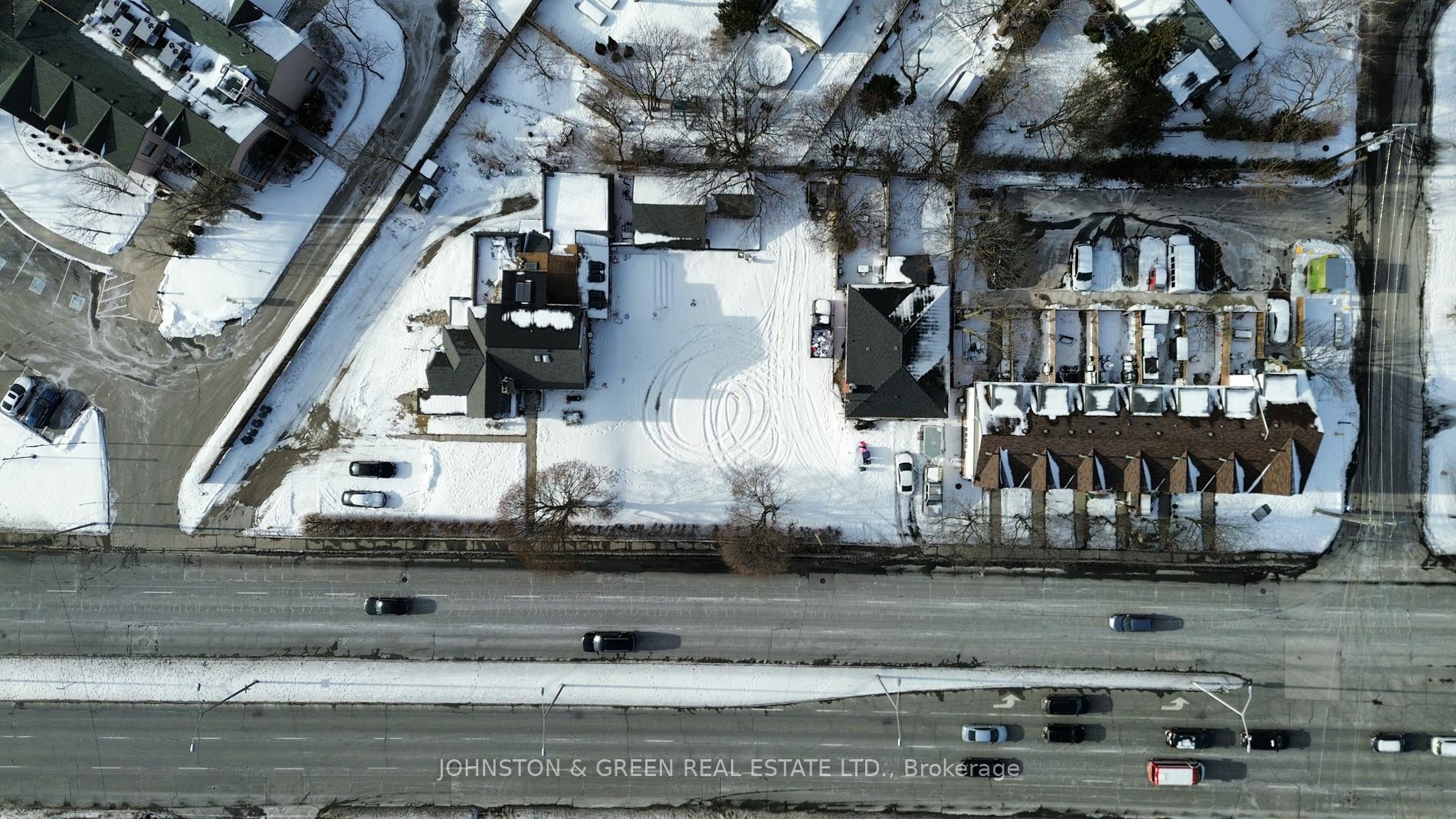 Property Photo:  2906 -2910 Kingston Rd  ON M1M 1N5 