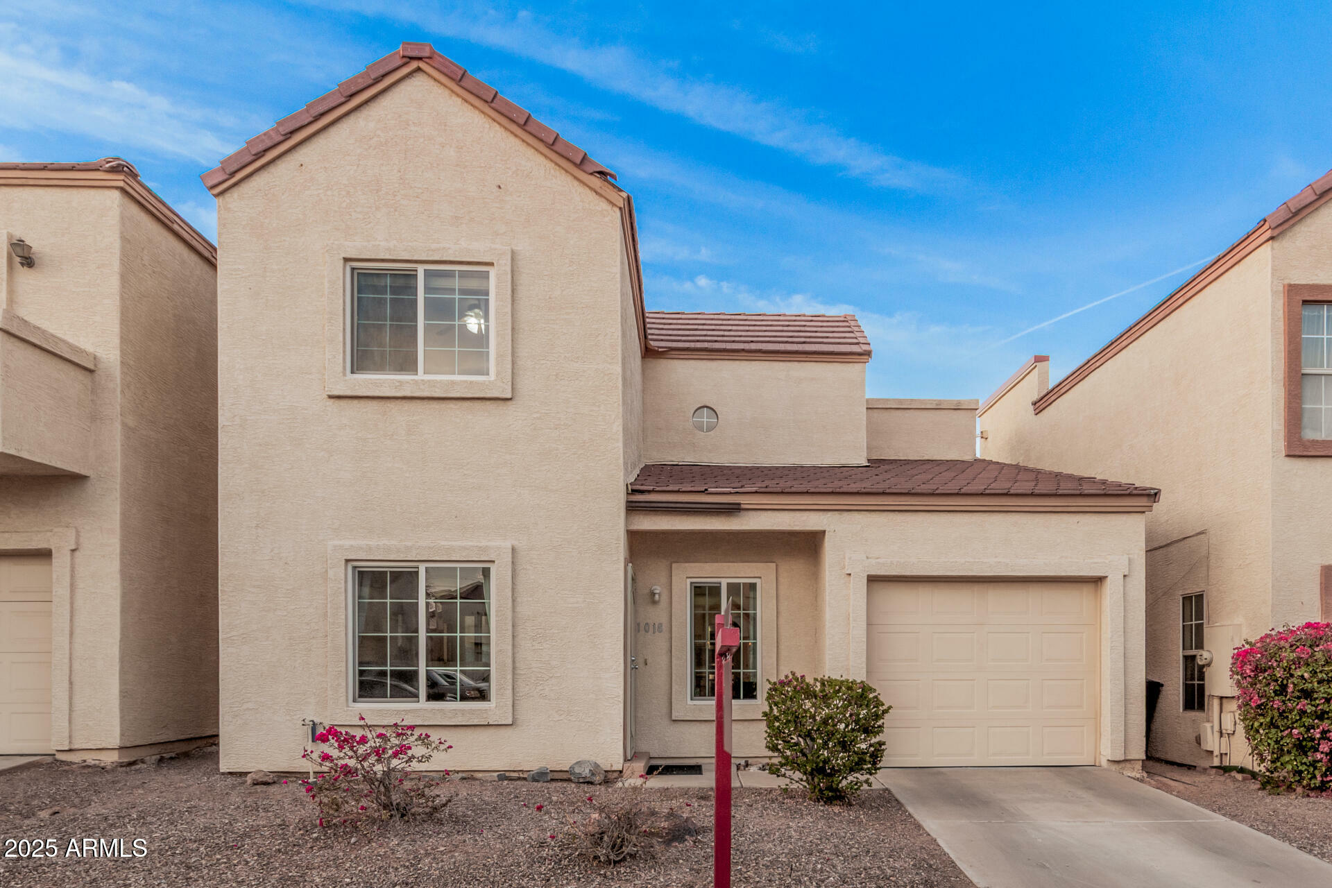 Property Photo:  1018 W Libra Drive  AZ 85283 