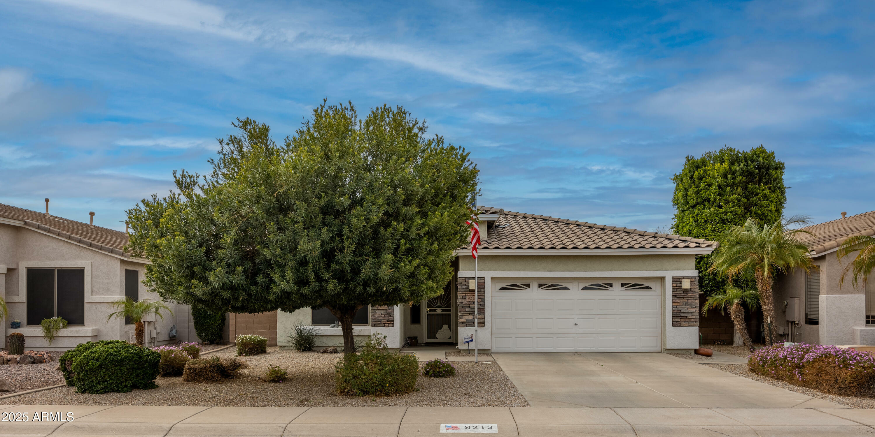 Property Photo:  9213 W Clara Lane  AZ 85382 