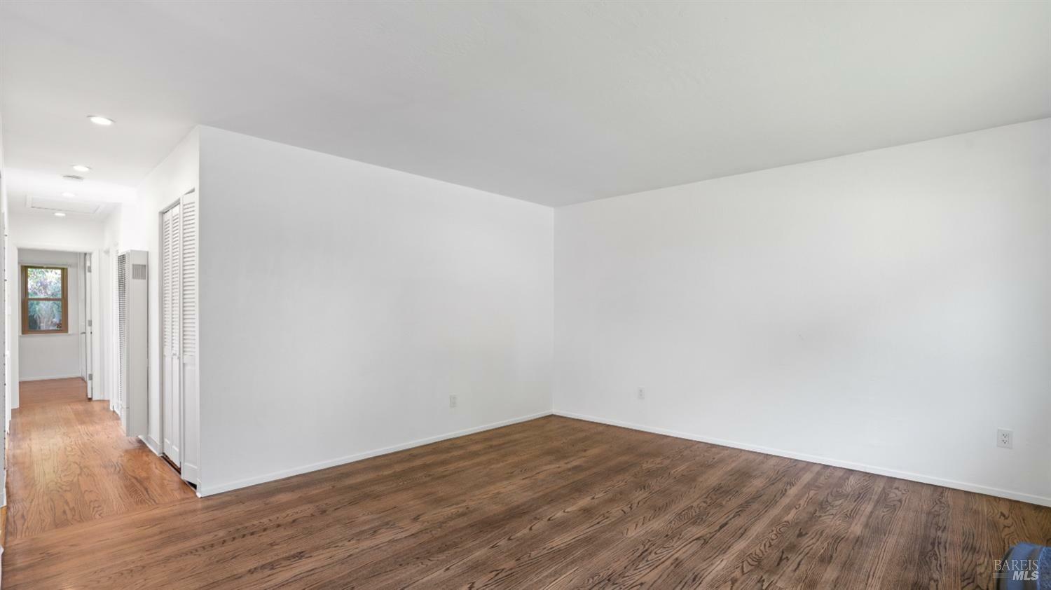 Property Photo:  28 Buckelew Street  CA 94965 