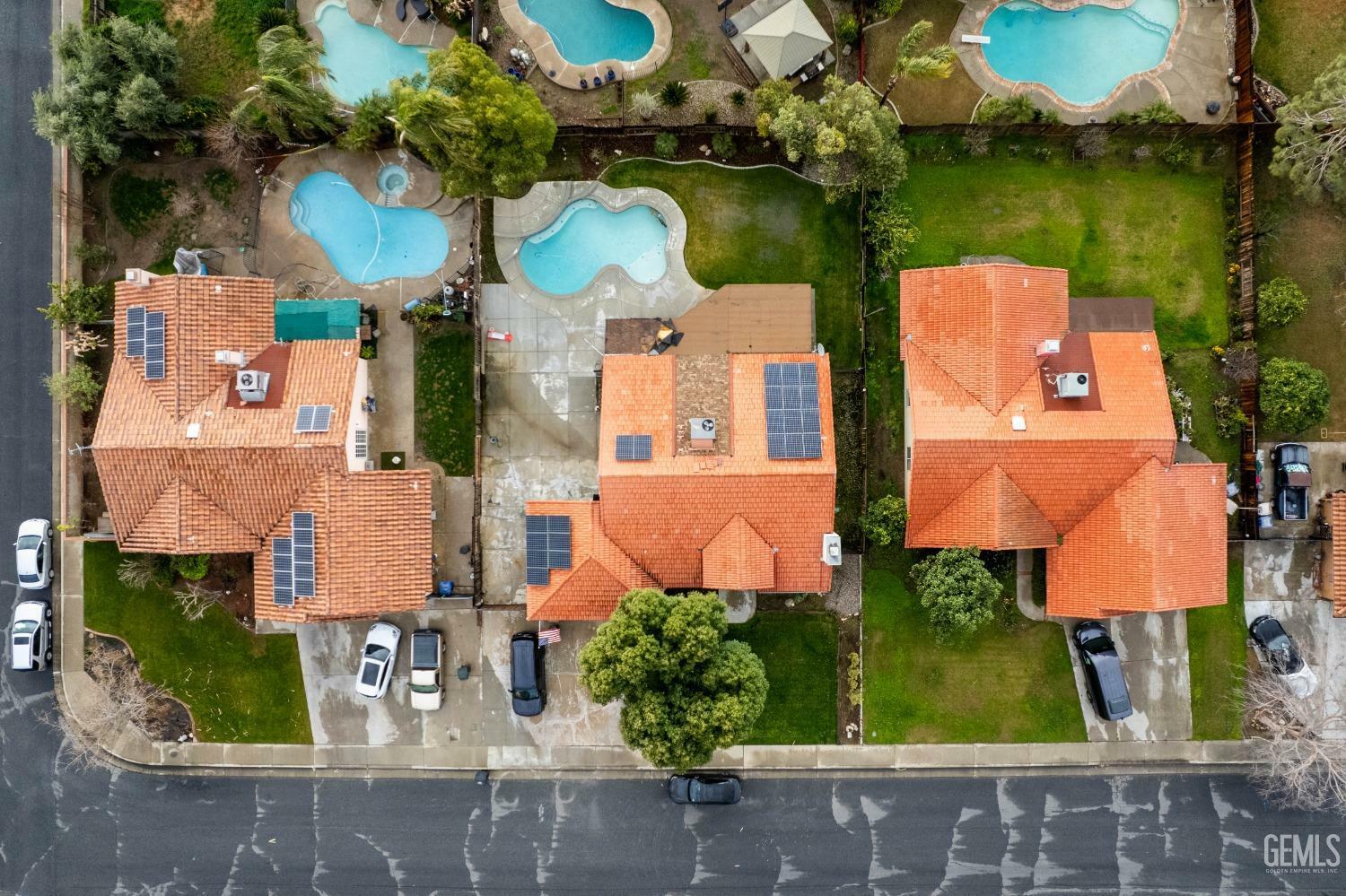 Property Photo: 209 Manzanillo Drive CA 93314