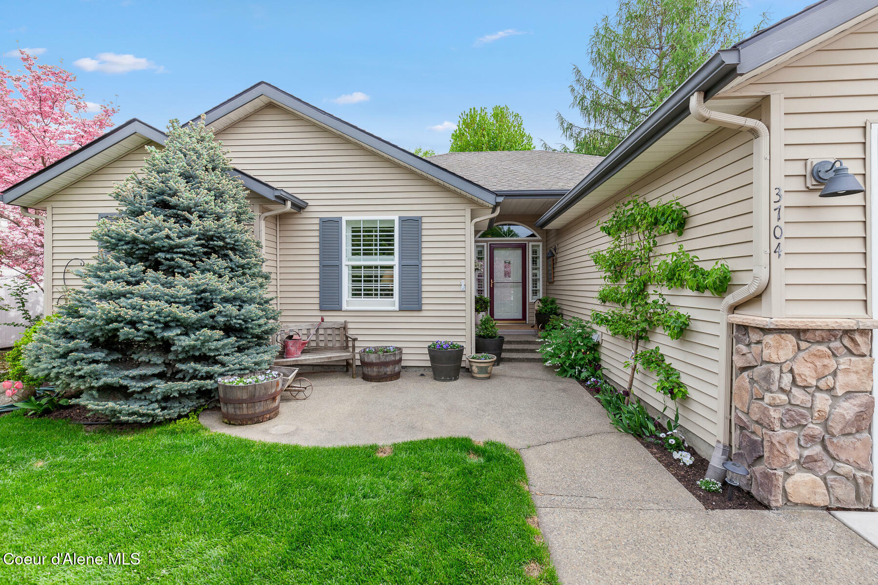 Property Photo: 3704 W Loxton Loop ID 83815