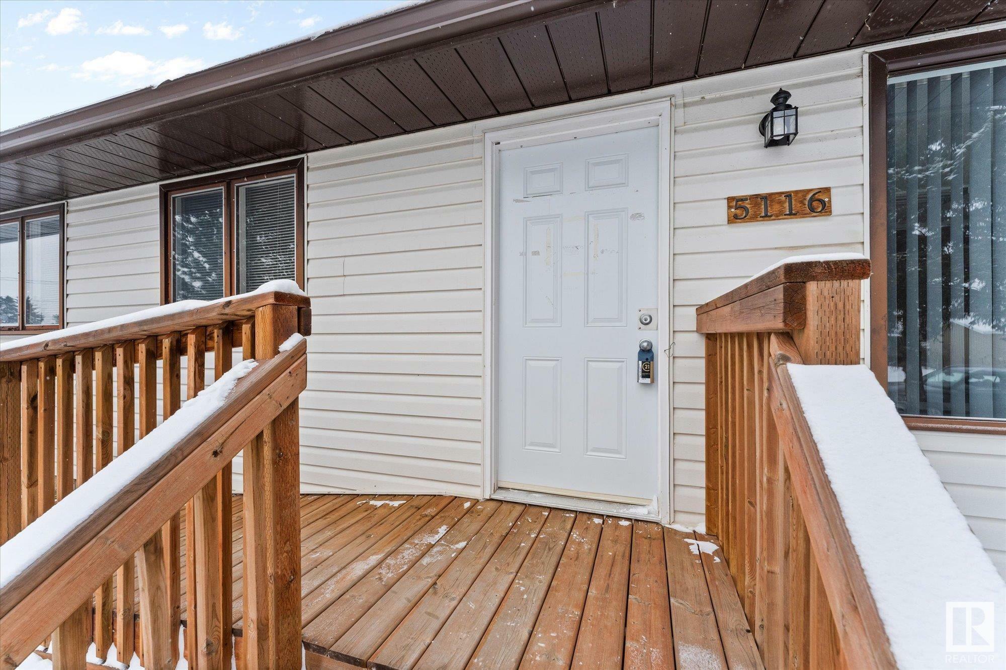 Property Photo:  5116 53 Avenue  AB T0E 2K0 