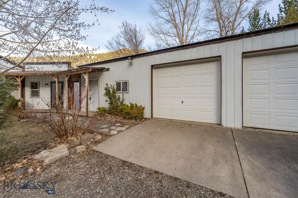 Property Photo: 5042 US Highway 89 S MT 59047