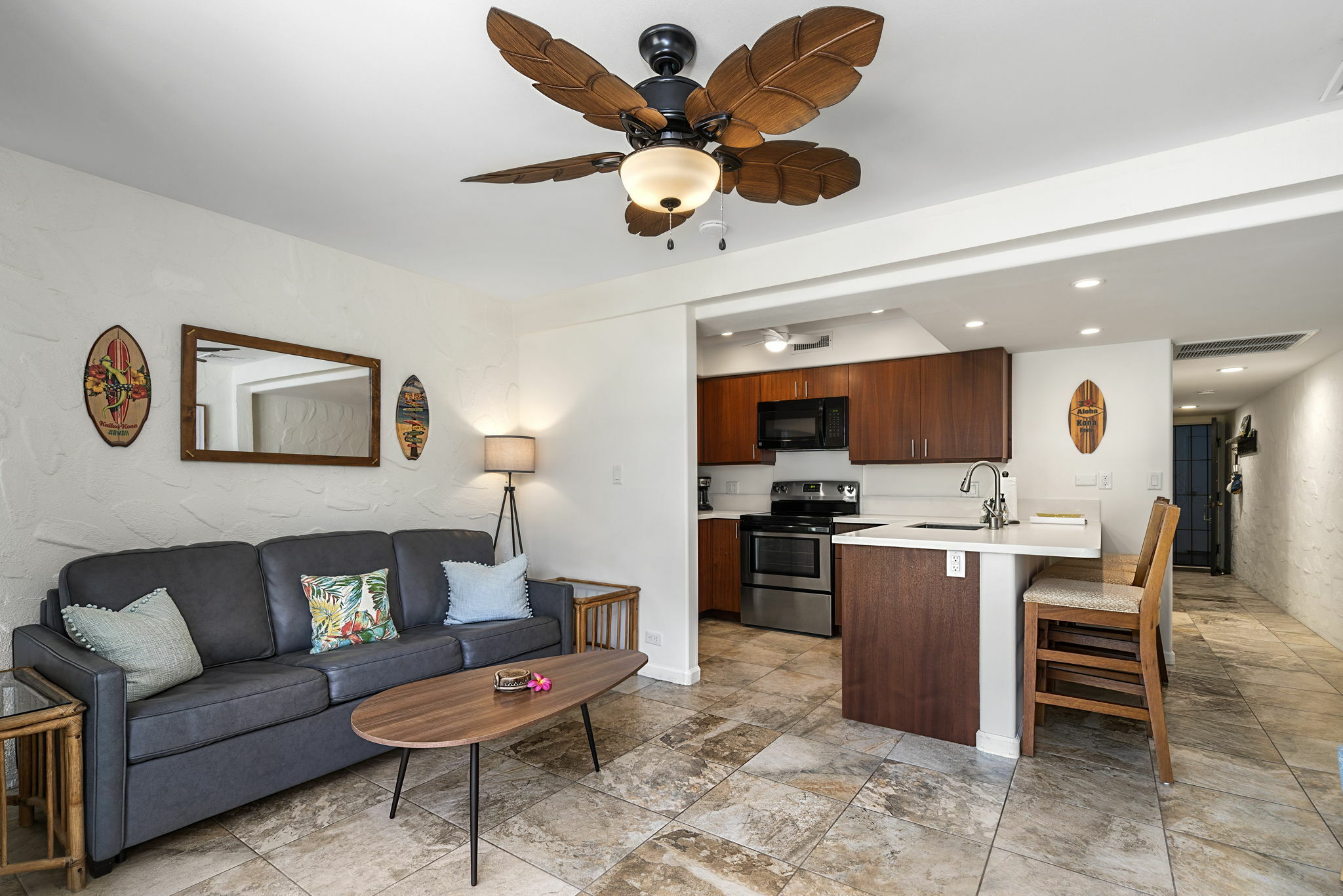 Property Photo:  75-6082 Alii Dr A104  HI 96740 