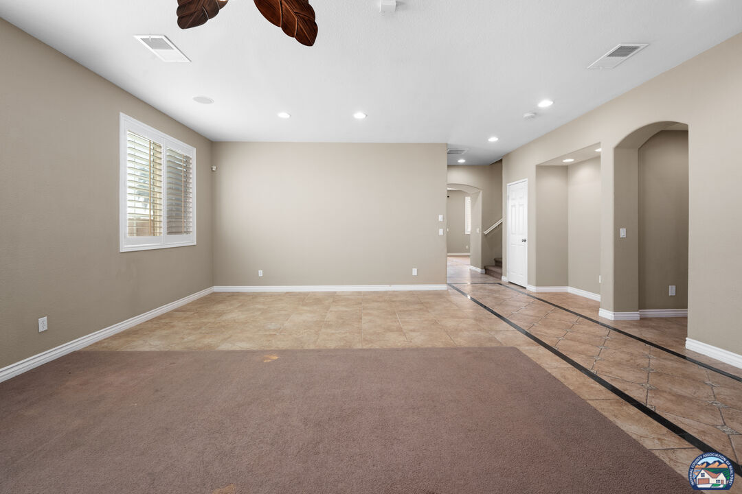 Property Photo: 803 Palmview Ave CA 92243