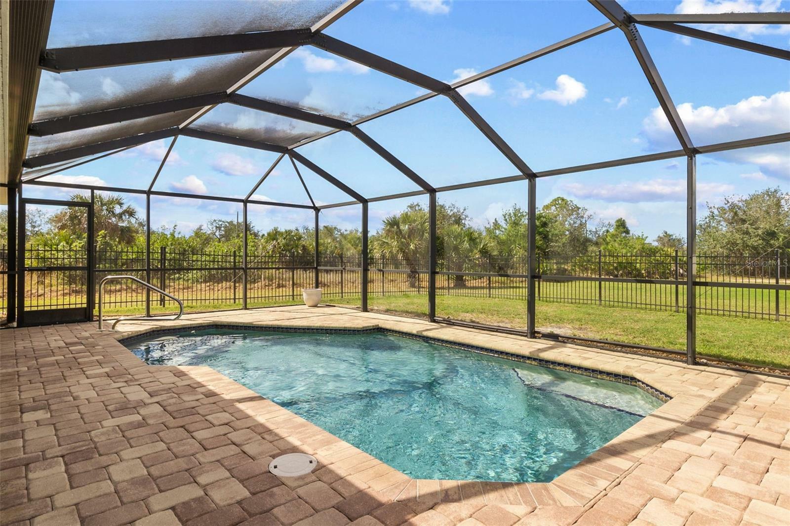 Property Photo:  13157 Ridgely Circle  FL 33981 