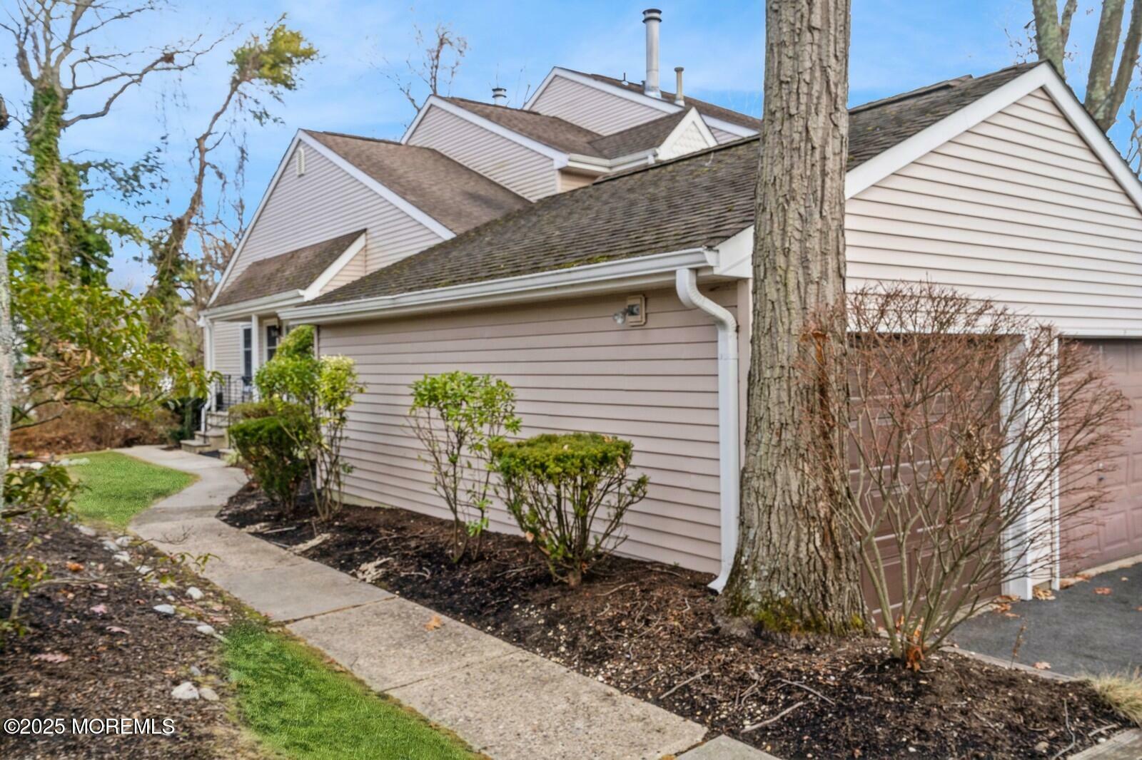 Property Photo:  5 Hickory Court B  NJ 08730 