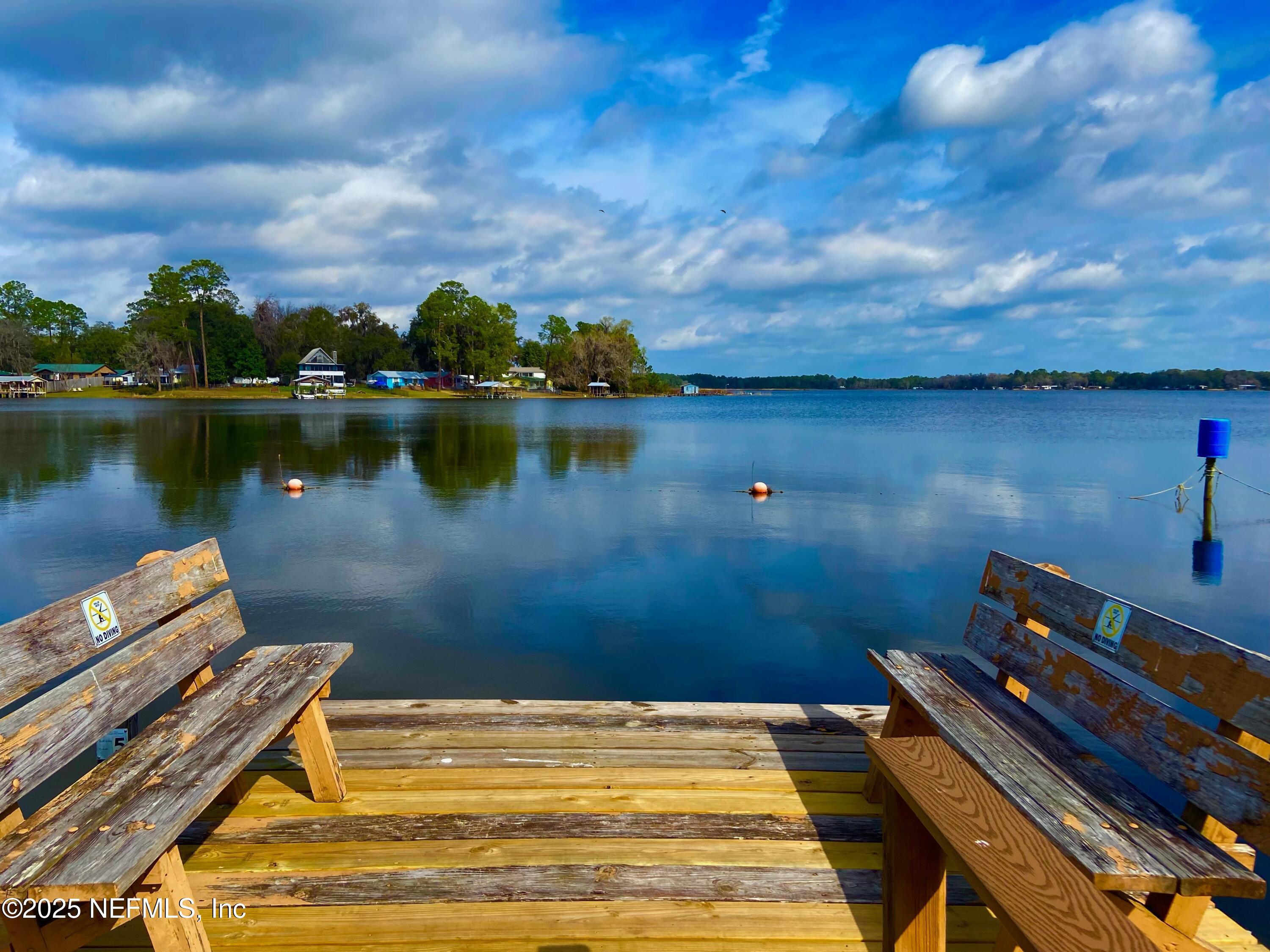Property Photo:  414 Holiday Drive  FL 32148 