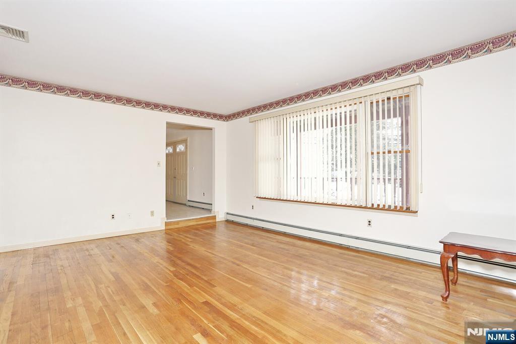 Property Photo:  156 River Road  NJ 07646 