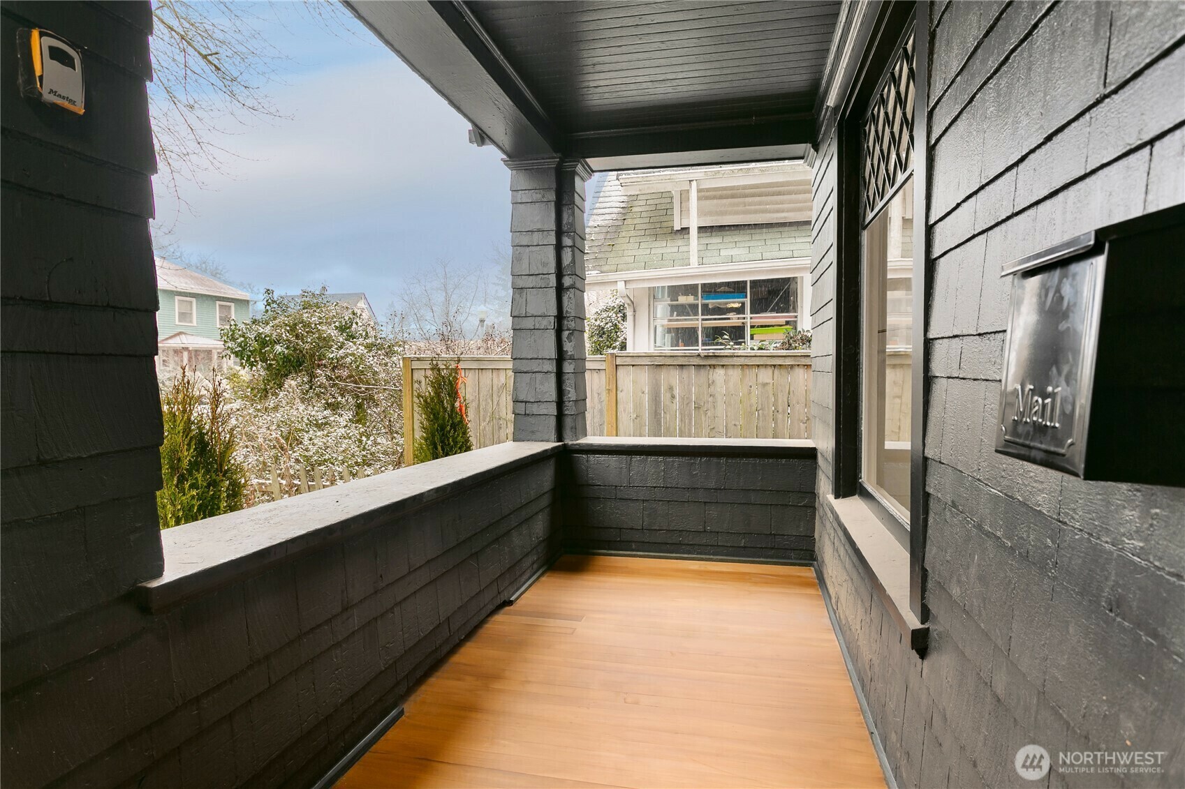 Property Photo:  817 N Steele Street  WA 98406 