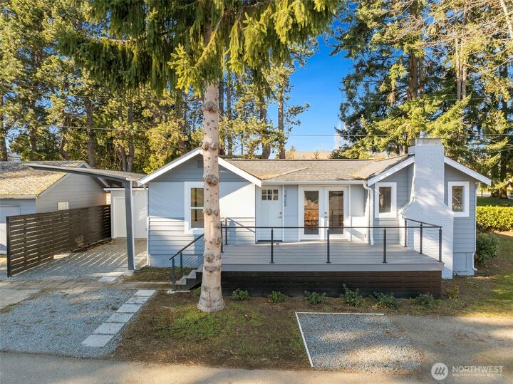 Property Photo: 1423 SW 158th Street 1 WA 98166