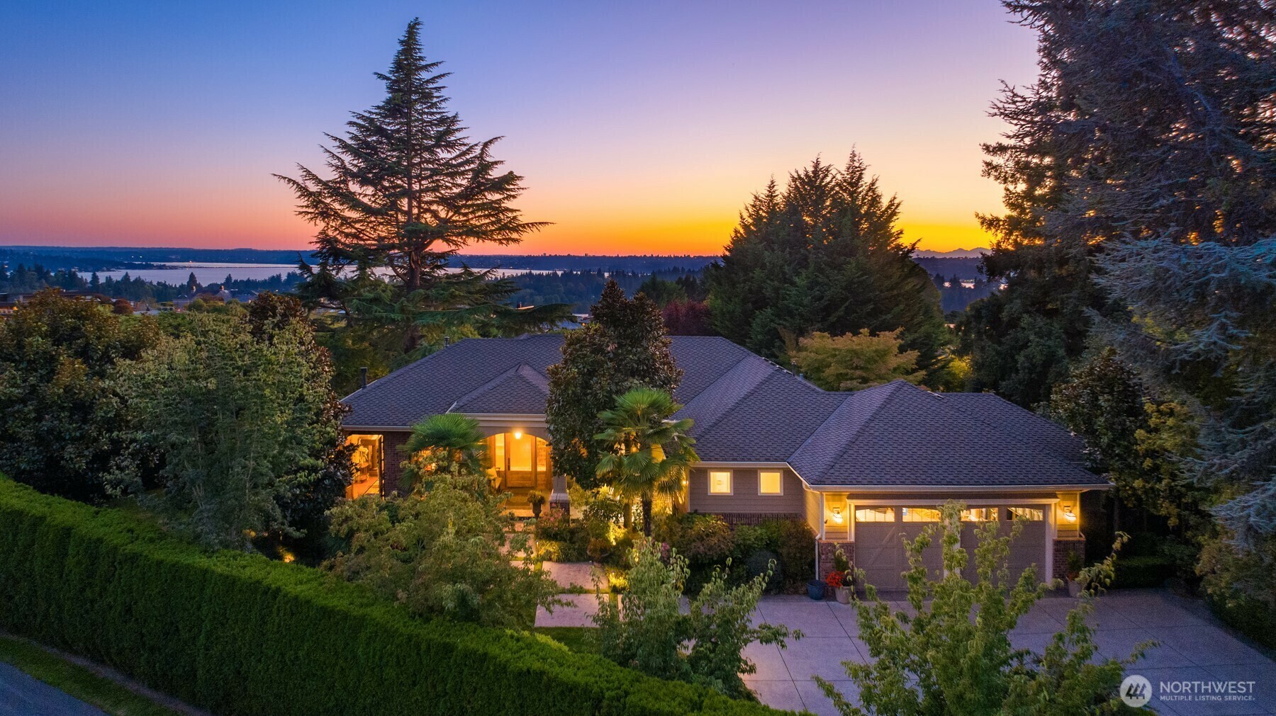 2003  92nd Avenue NE  Clyde Hill WA 98004 photo