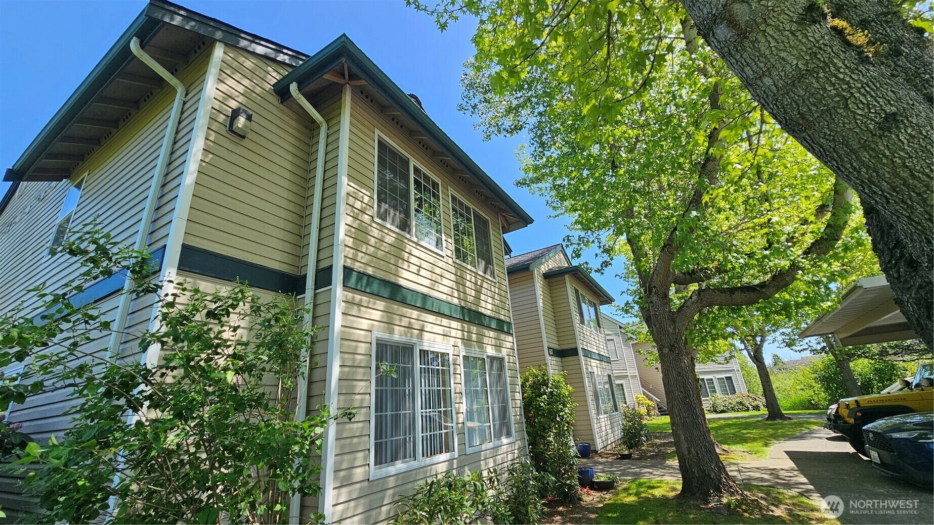 Property Photo: 617 W Horton Way 207 WA 98226