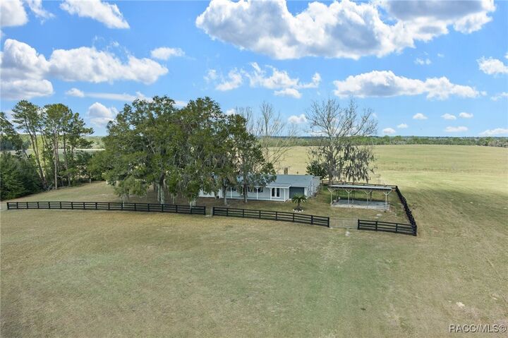 Property Photo: 5419 E Stage Coach Trail FL 34436
