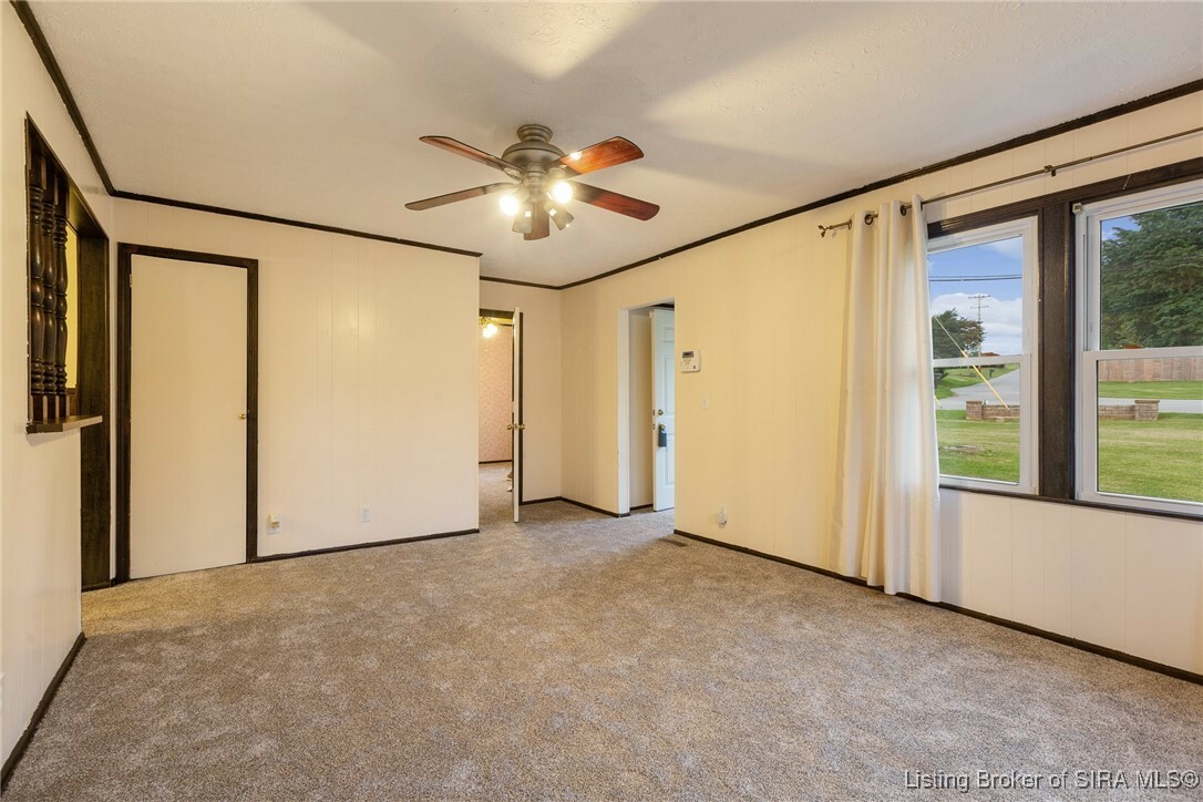 Property Photo: 6995 Pekin Road IN 47124