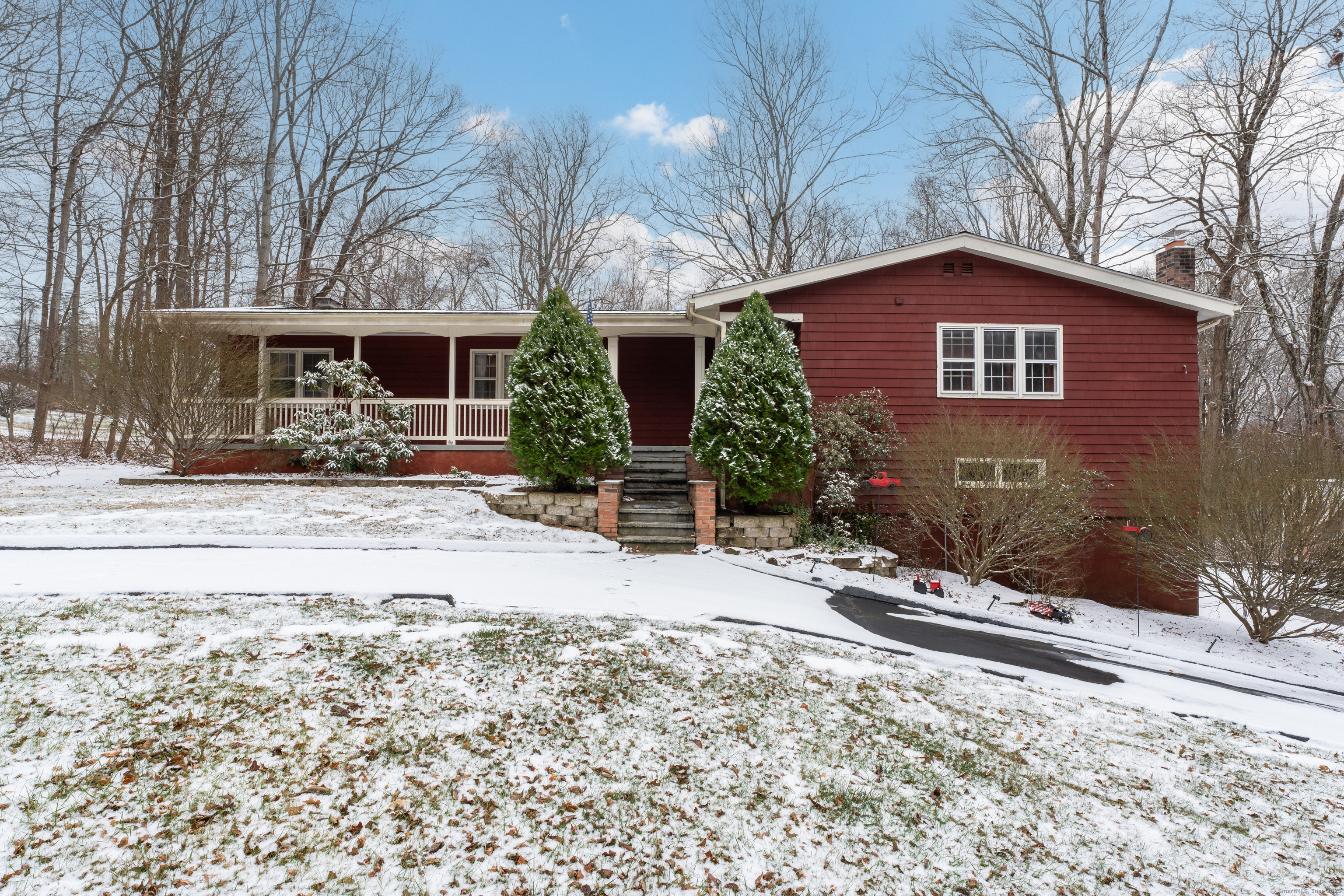 Property Photo:  44 Pomps Lane  CT 06471 