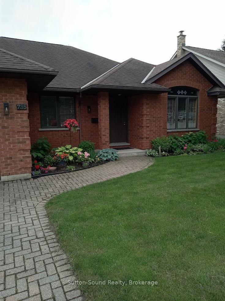 Property Photo: 735 15th St. A West Street ON N4K 6V7
