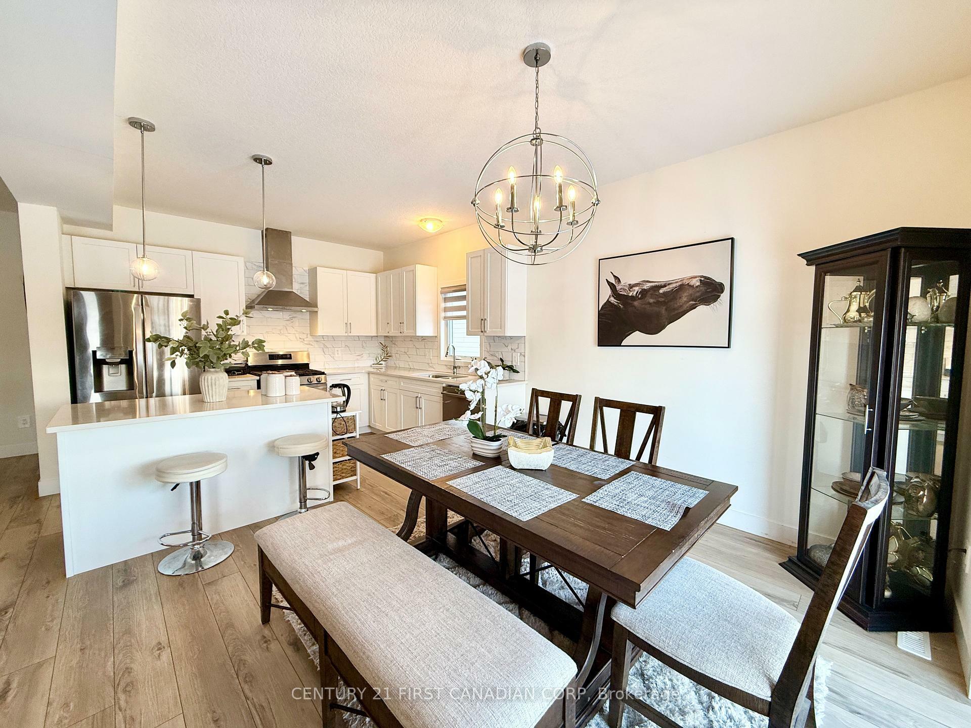 Property Photo: 1504 Twilite Boulevard ON N6G 3P2