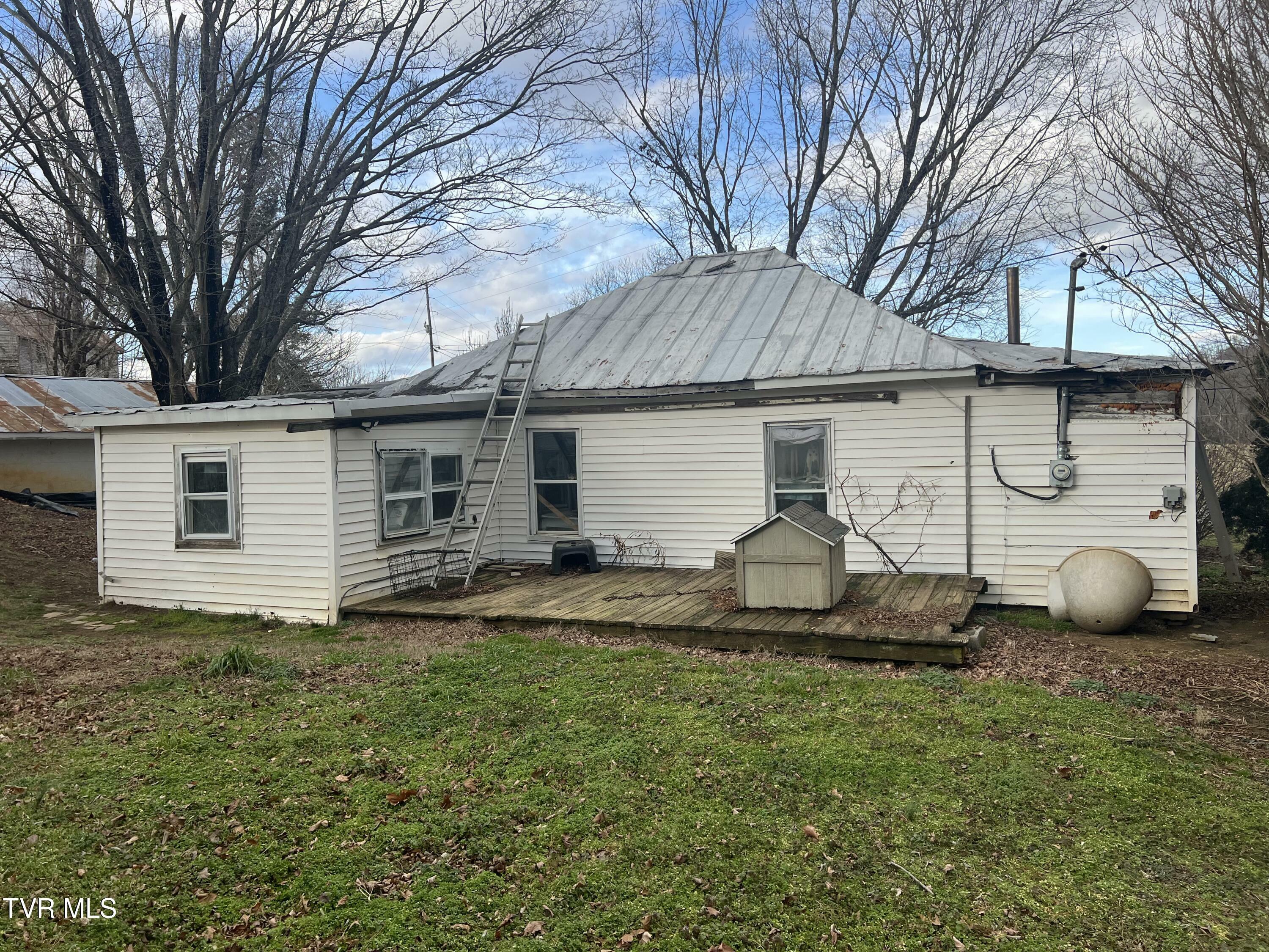 Property Photo: 110 Fishpond Road TN 37641