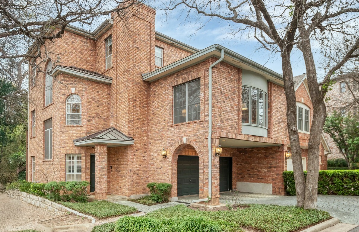 2716 Hillview Green Lane  Austin TX 78703 photo