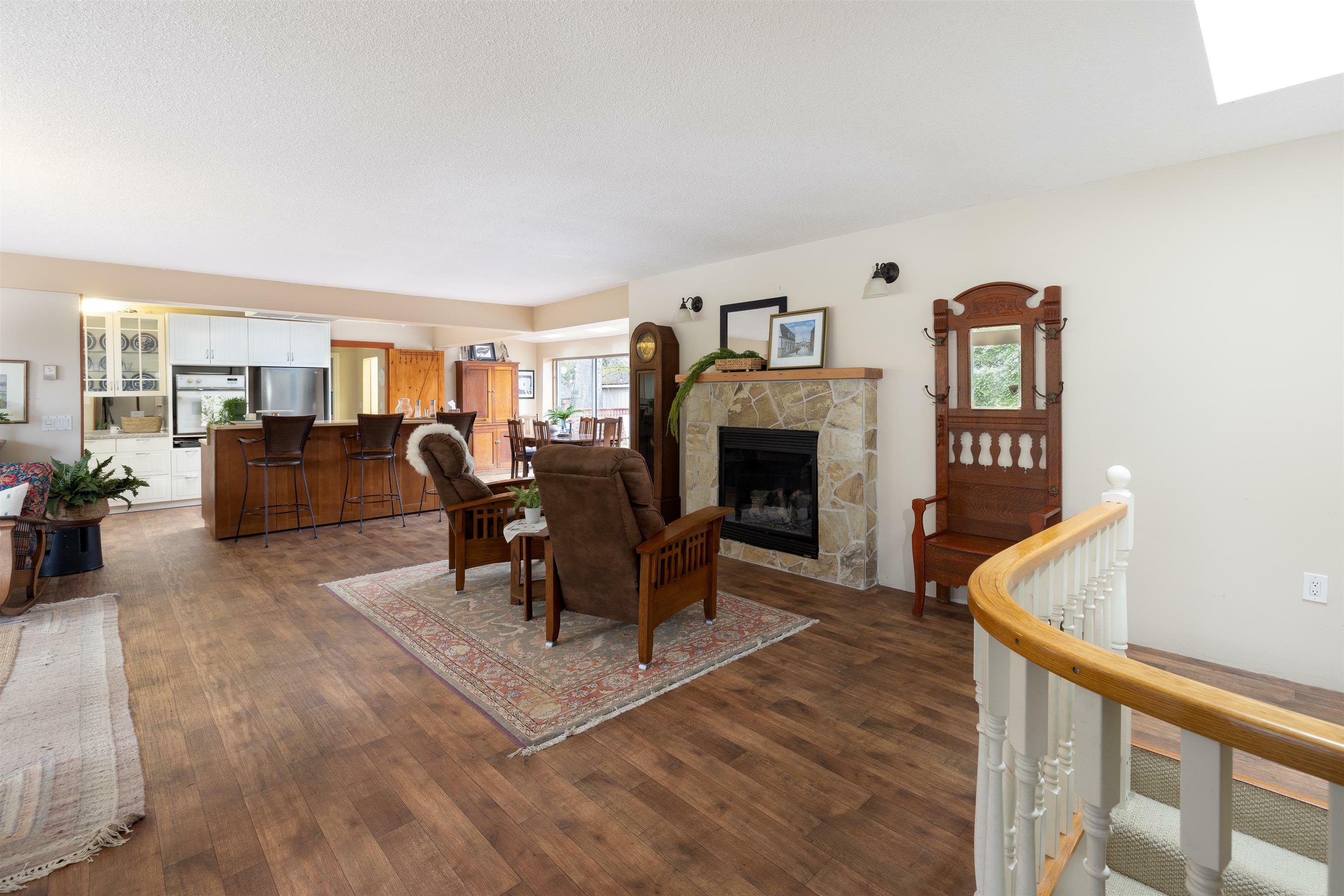 Property Photo: 4520 Capilano Road BC V7R 4K3