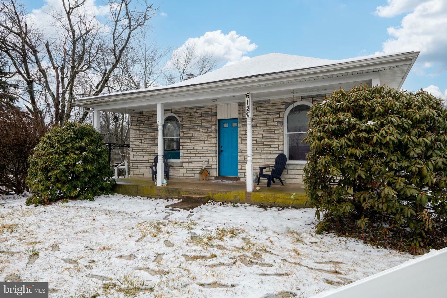 Property Photo:  612 Piketown Road  PA 17112 