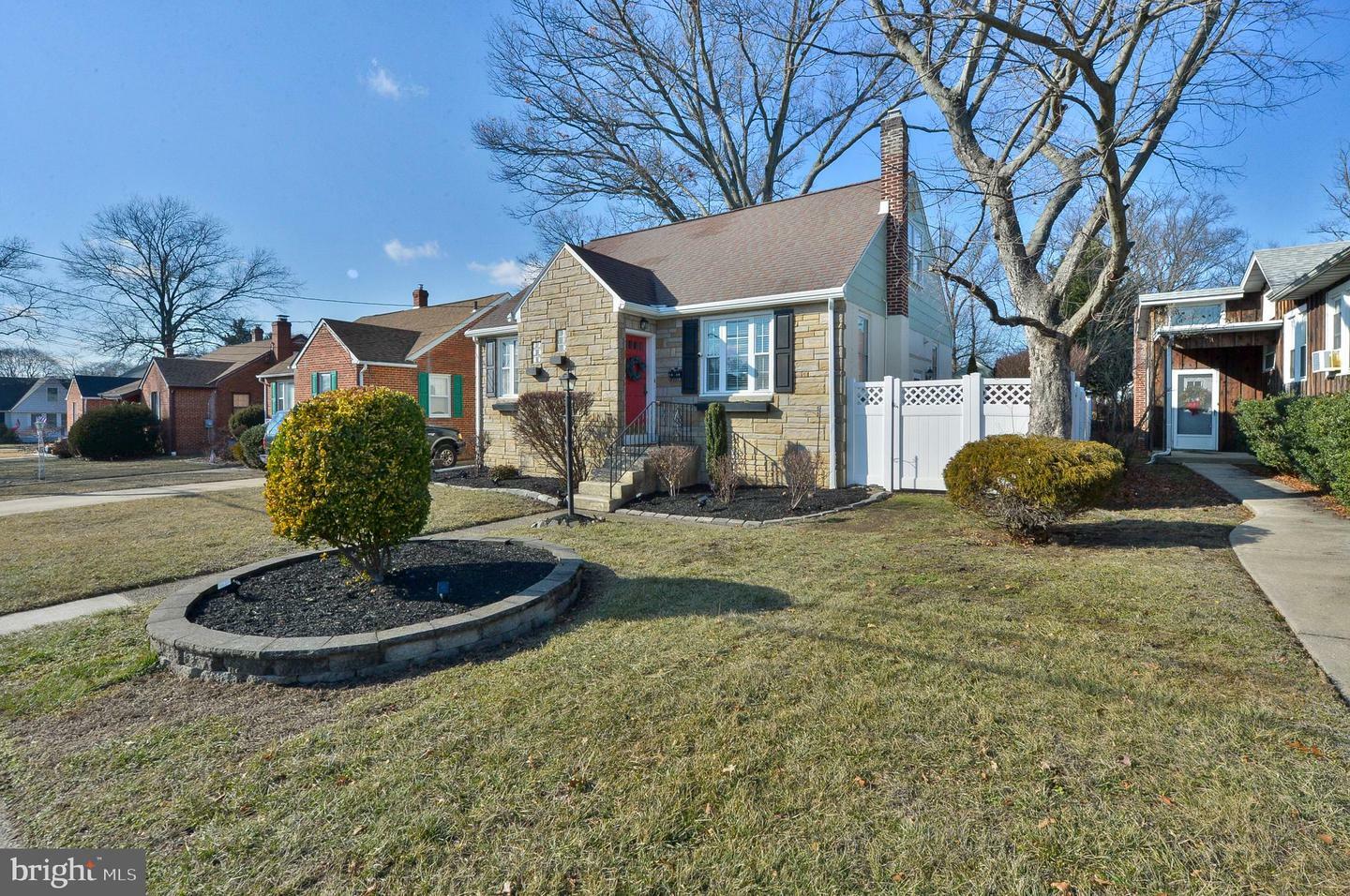 Property Photo:  1929 Wayne Avenue  NJ 08035 