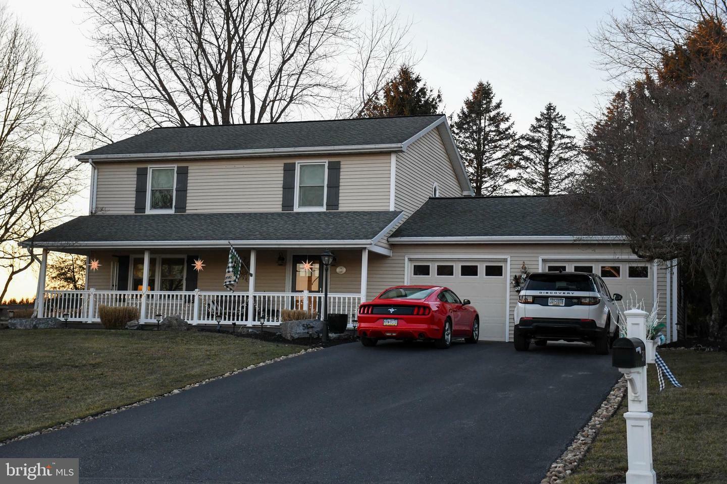 Property Photo:  510 W Siddonsburg Road  PA 17019 