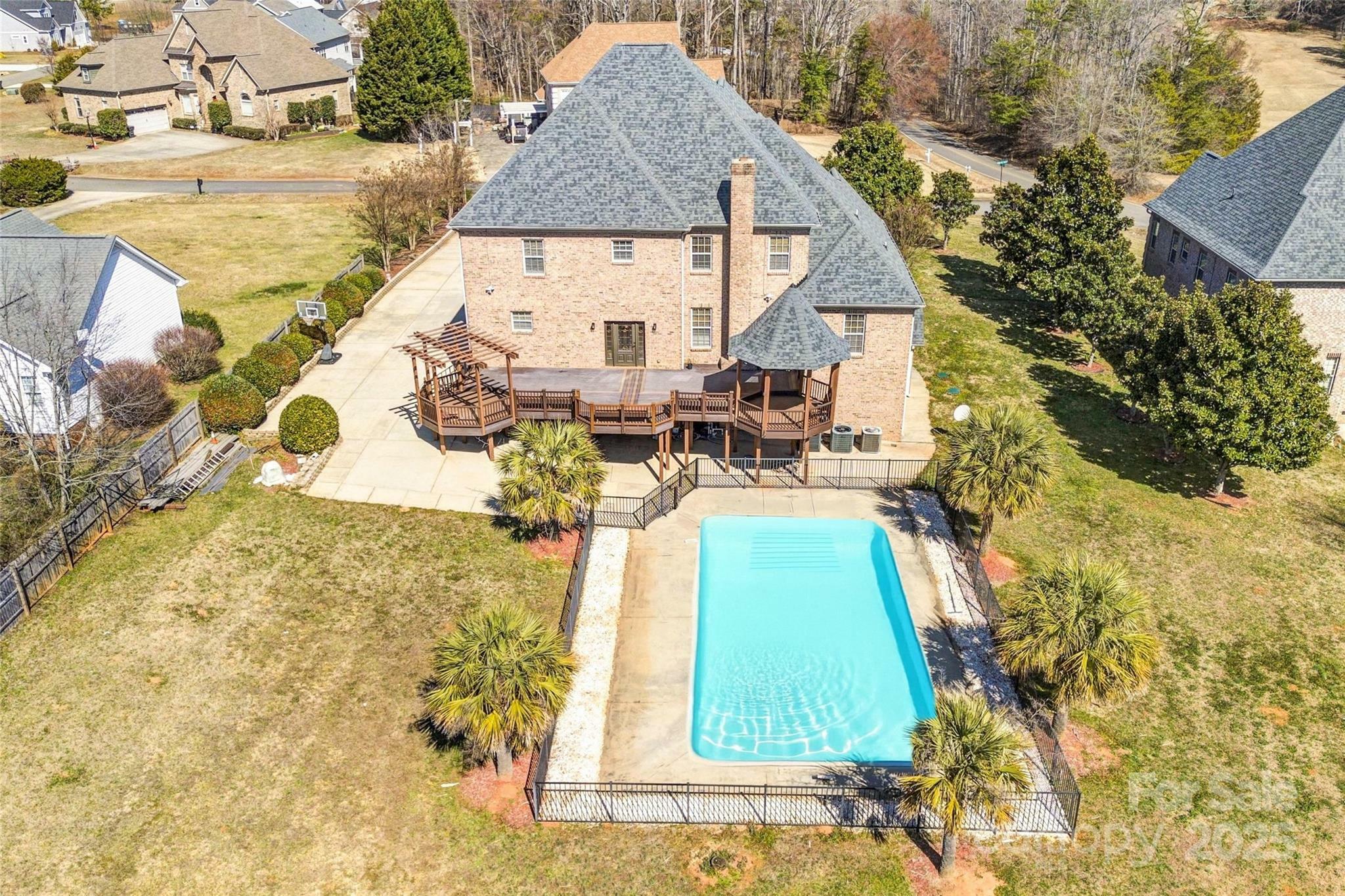 Property Photo: 109 Dabbling Duck Circle NC 28117