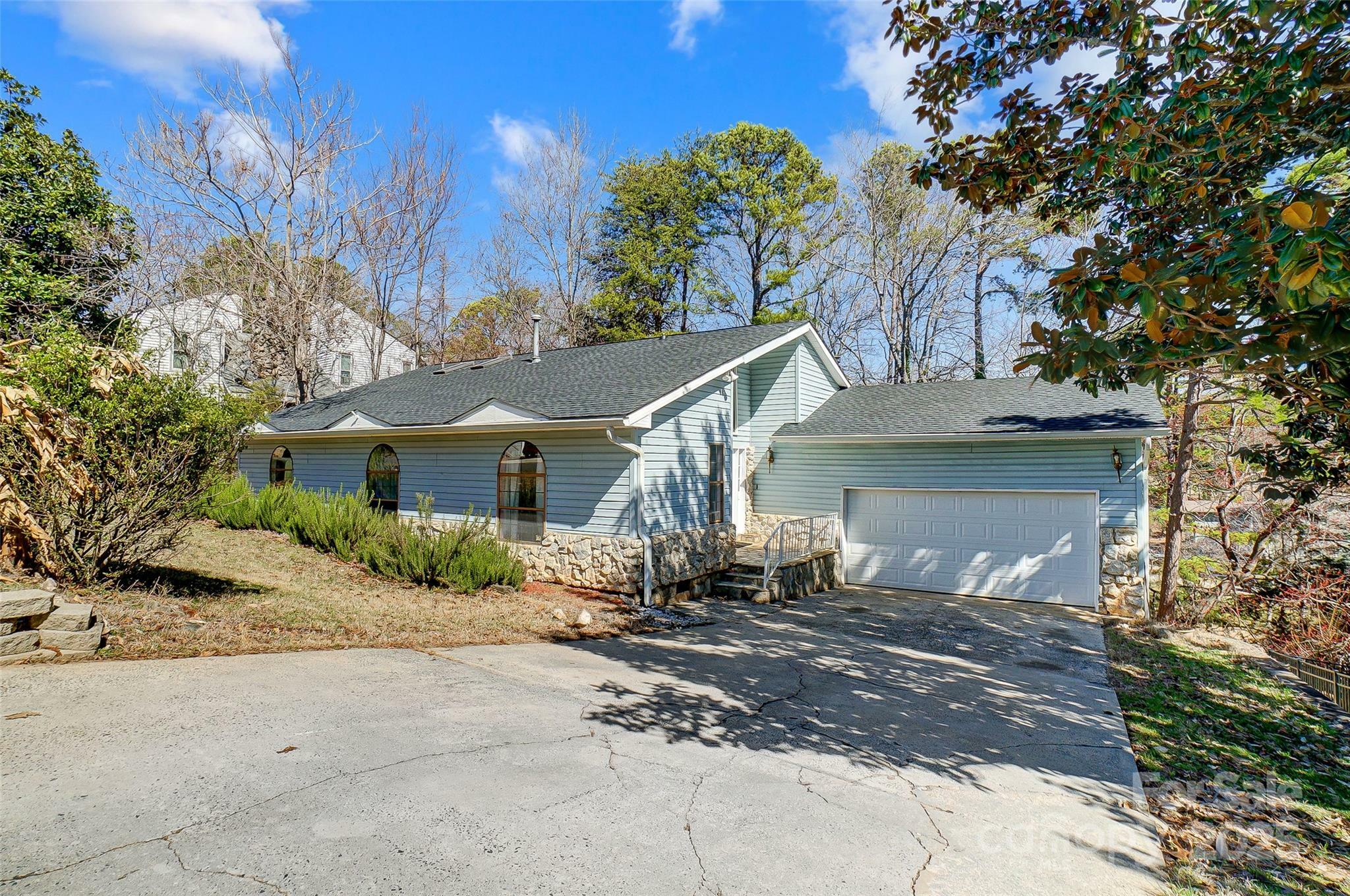 Property Photo: 1205 Molokai Drive SC 29708