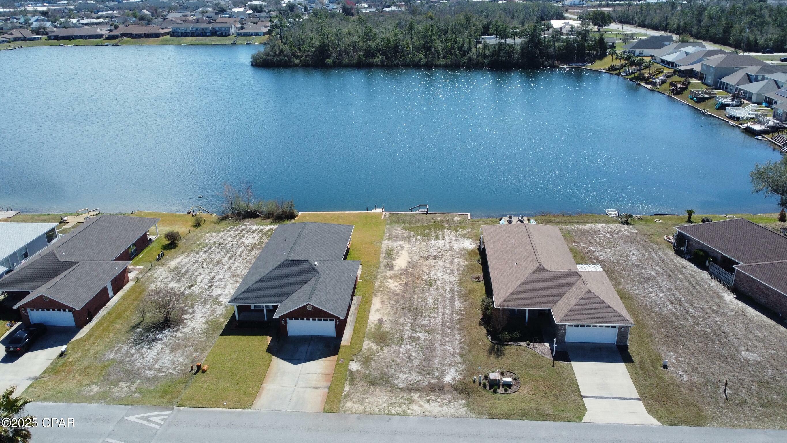 Property Photo: 116 Lakeridge Drive FL 32405