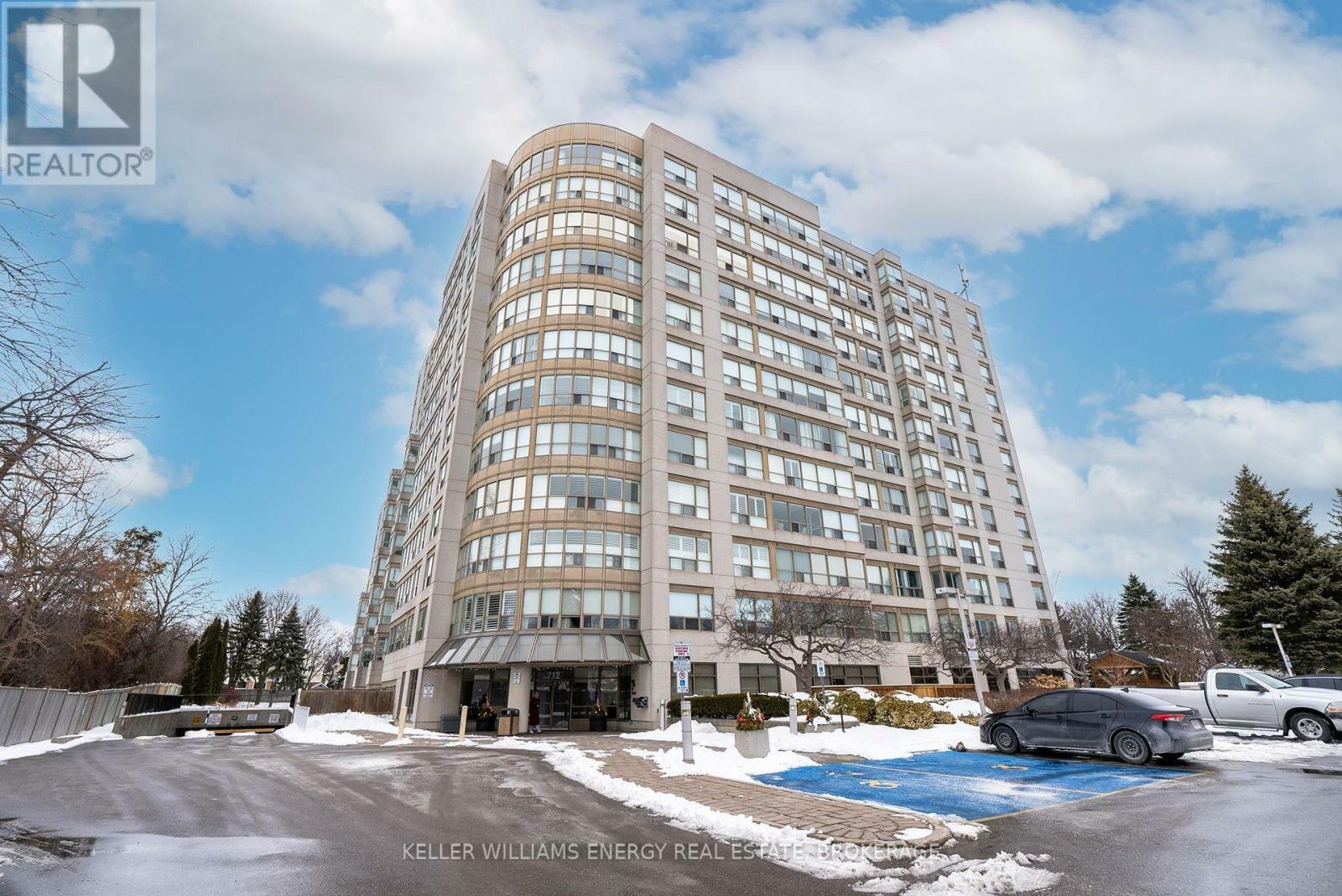 Photo de la propriété: 712 Rossland Road East 904 ON L1N 9E8