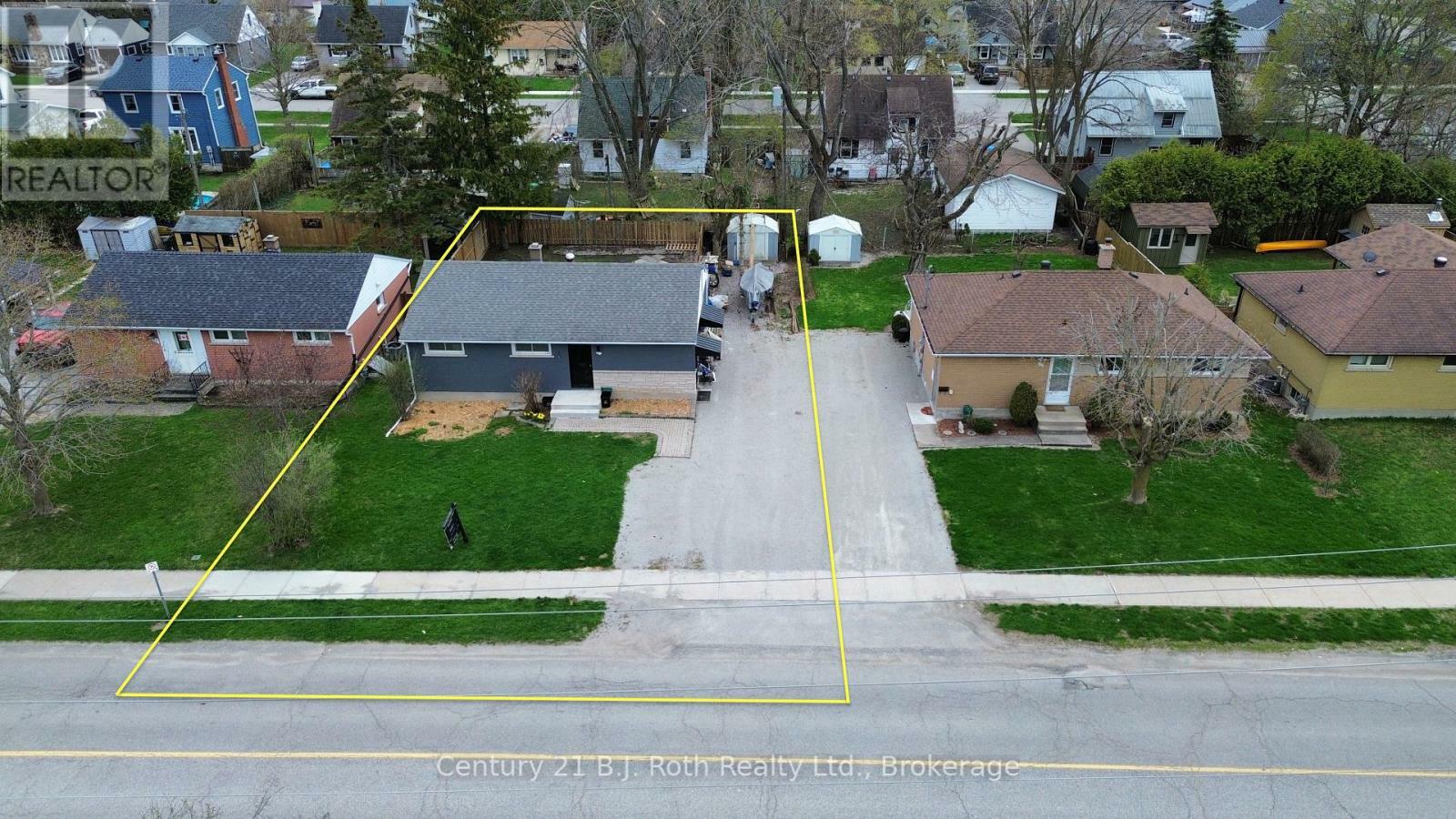 Property Photo: 311 James Street East ON L3V 1M4