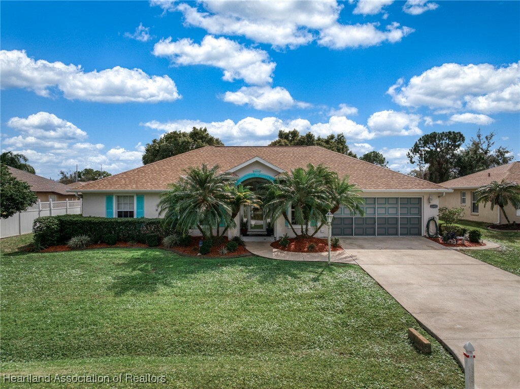 Property Photo:  3317 Village Road  FL 33872 