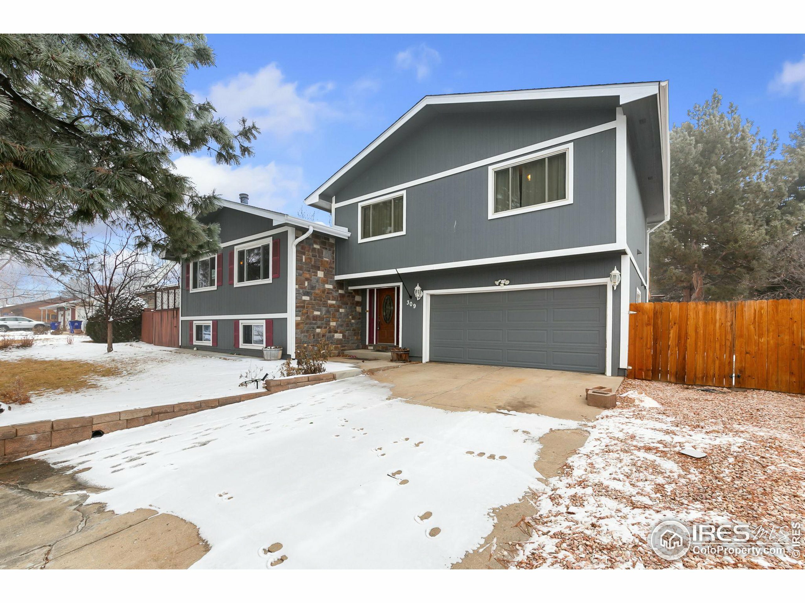 Property Photo:  309 W 51st St  CO 80538 