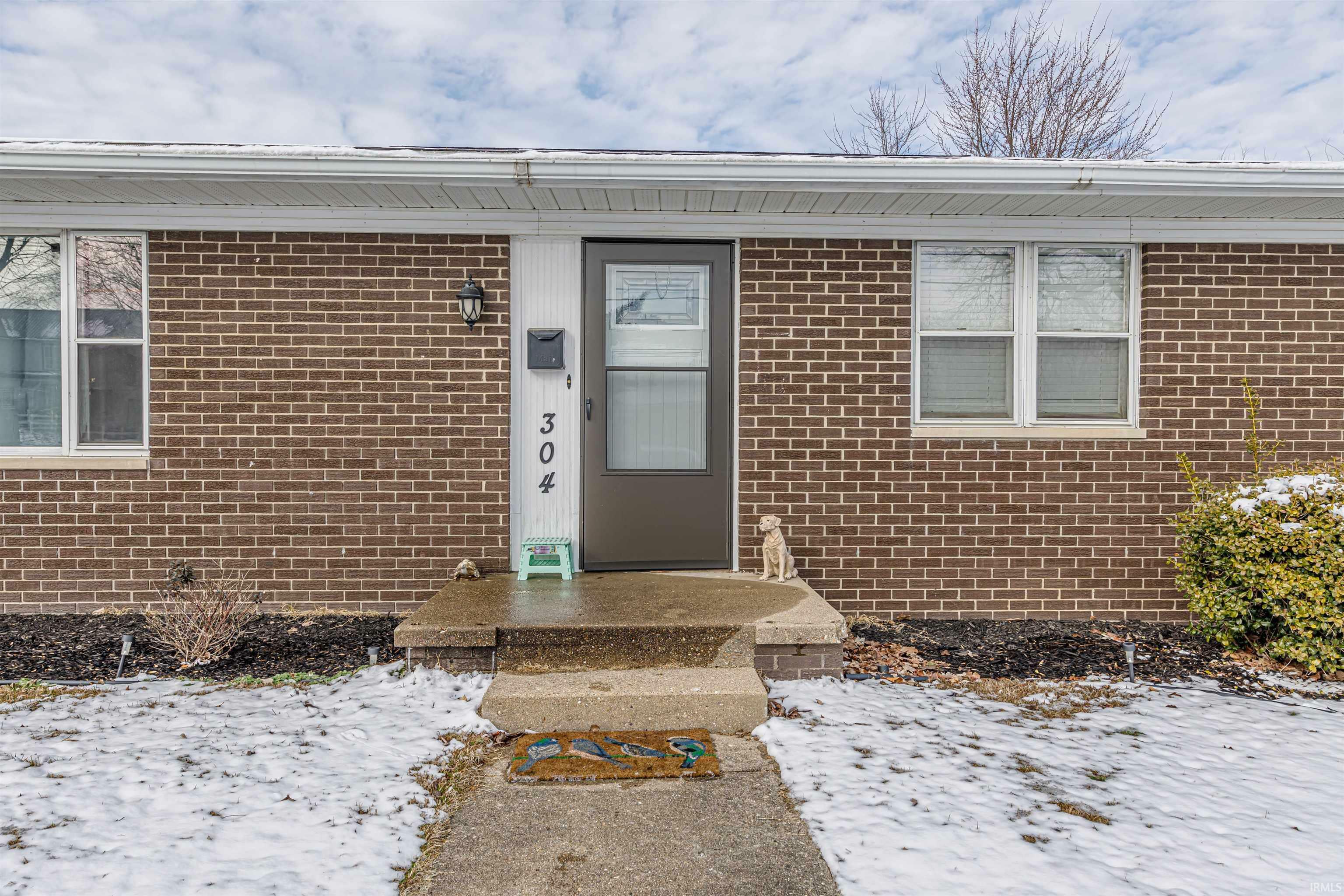 Property Photo:  304 E Indiana Street  IN 47670 