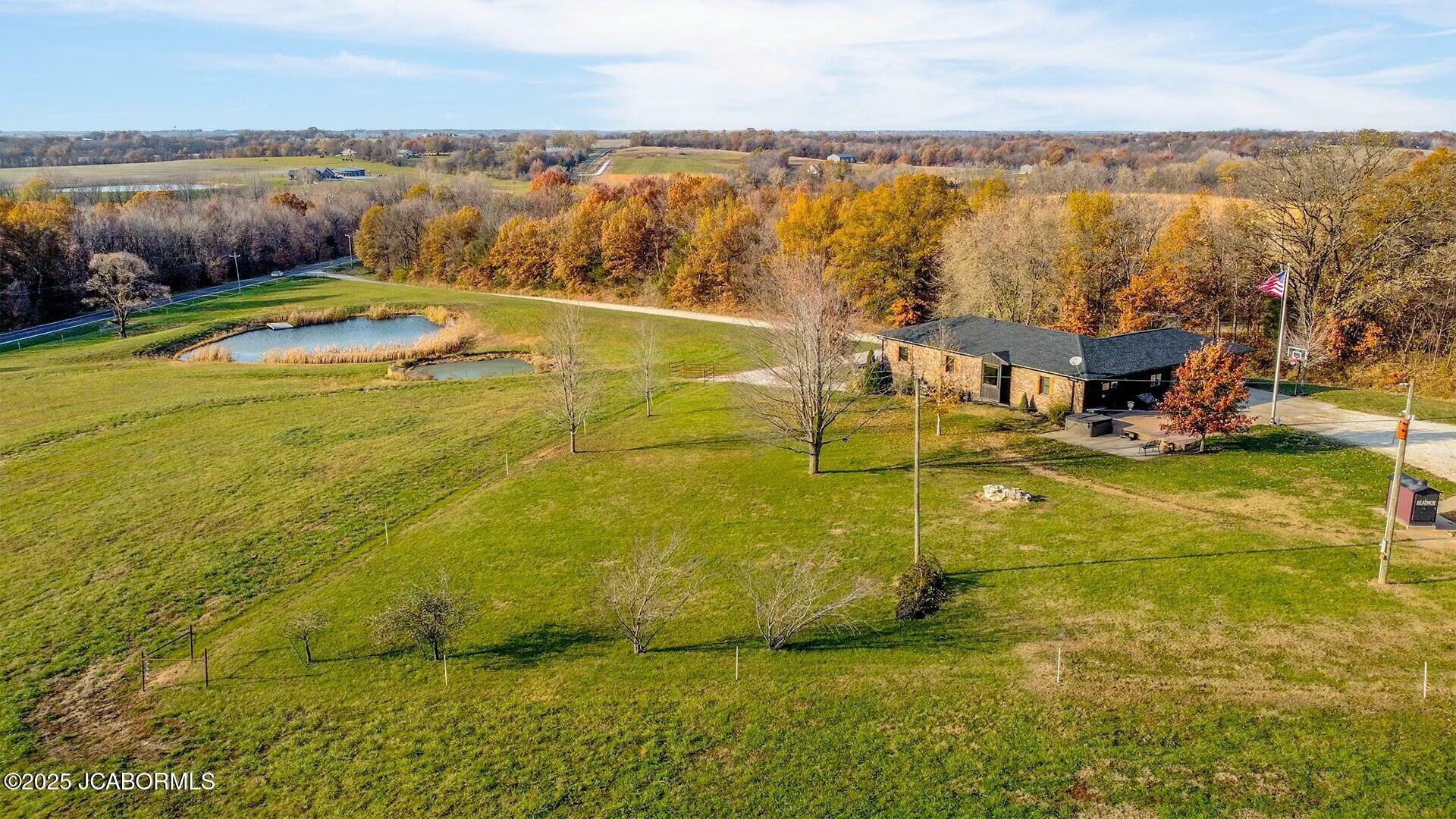 Property Photo:  140 County Road 412  MO 65248 