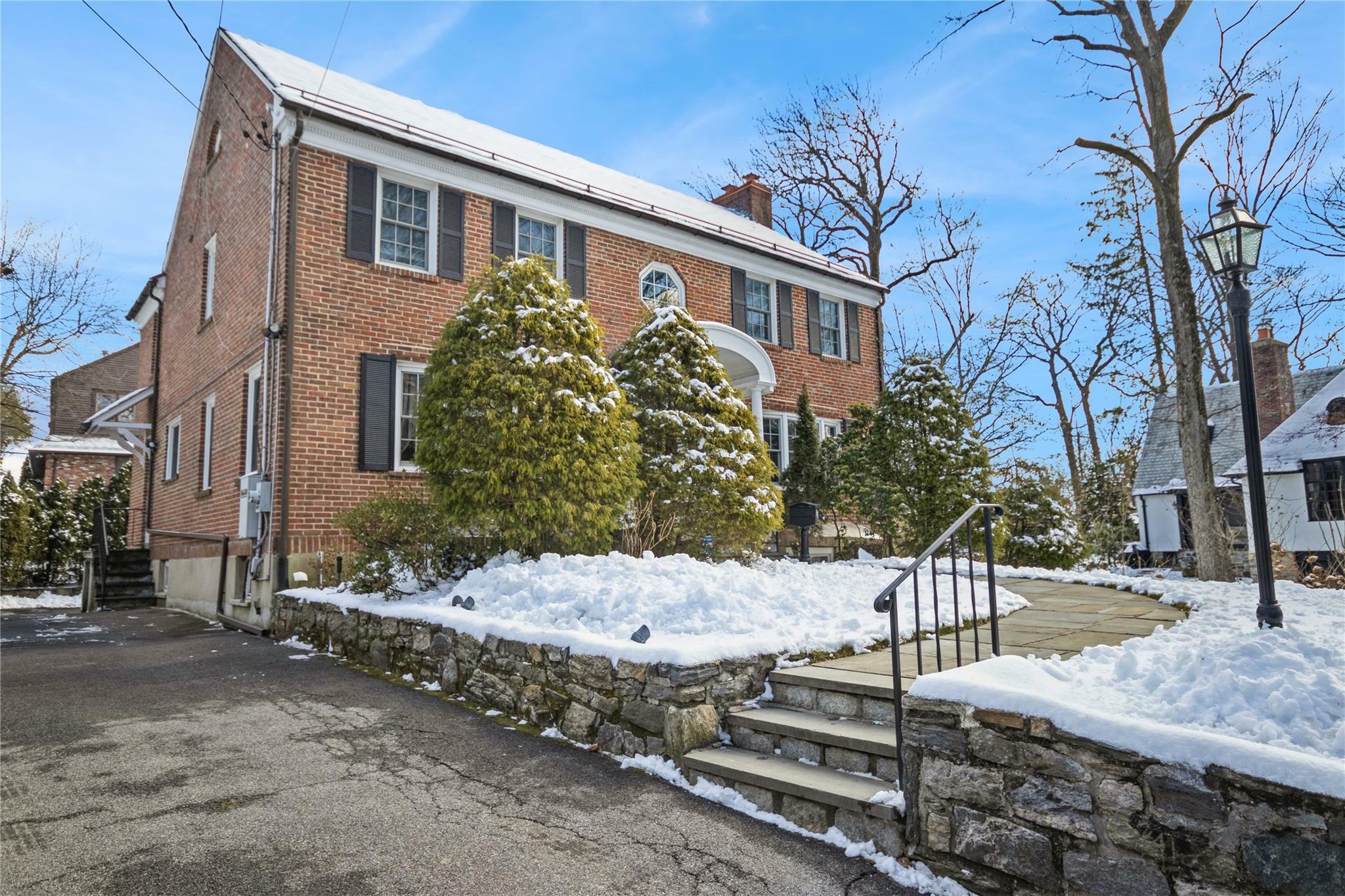 Property Photo:  50 Eton Road  NY 10708 