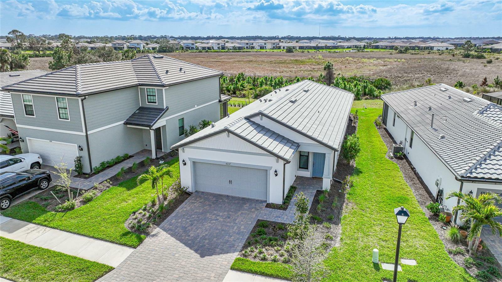 Property Photo: 6237 Fish Eagle Court FL 34275