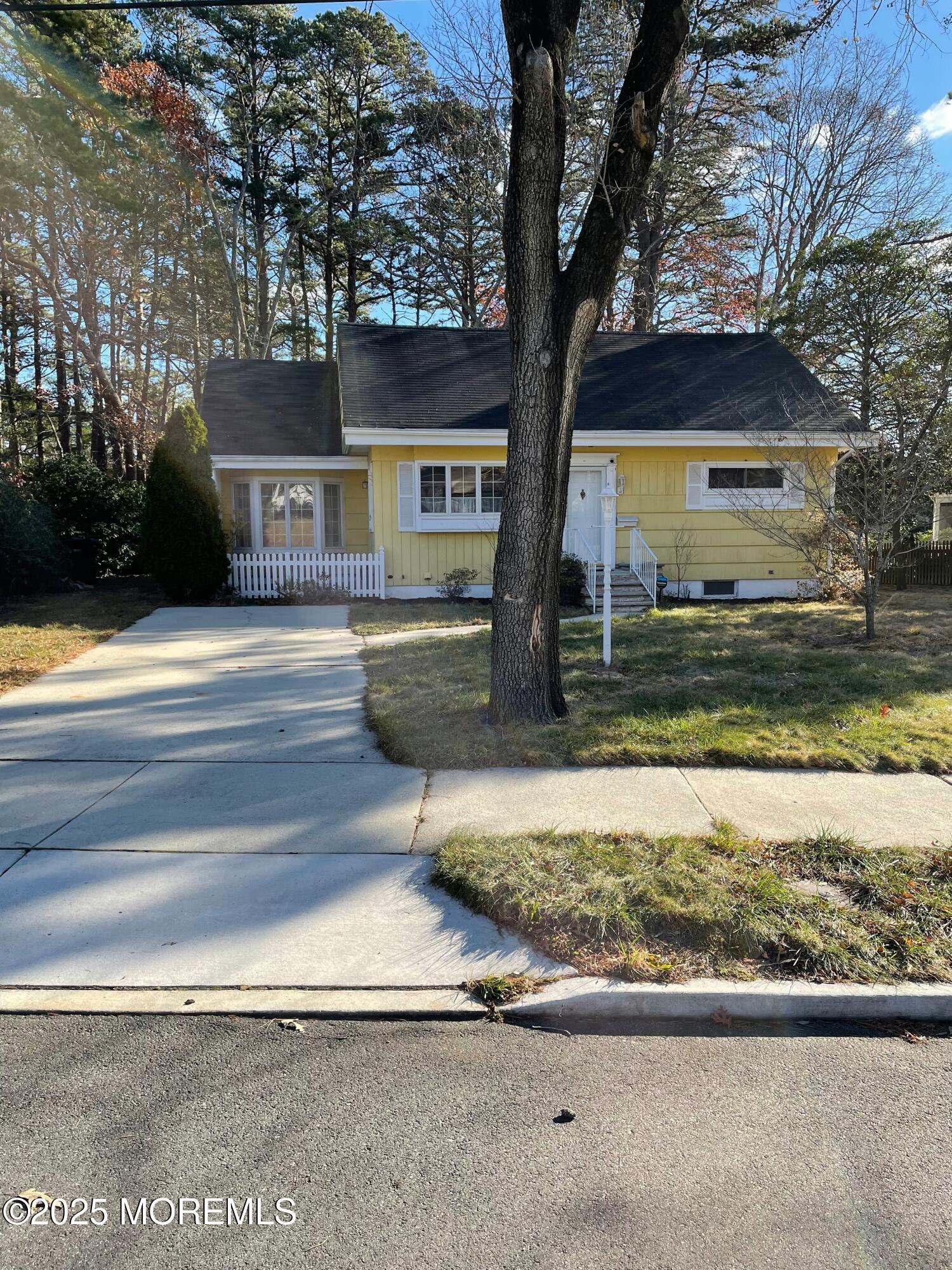Property Photo:  233 Bayview Drive  NJ 08201 