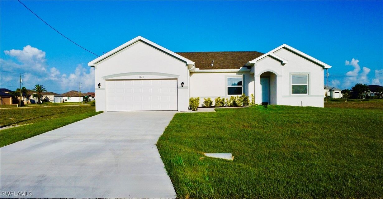 Property Photo: 3928 NW 41st Avenue FL 33993