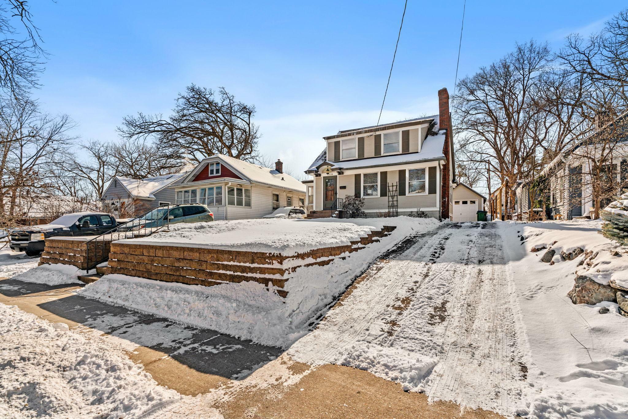 Property Photo:  4228 Wooddale Avenue S  MN 55416 