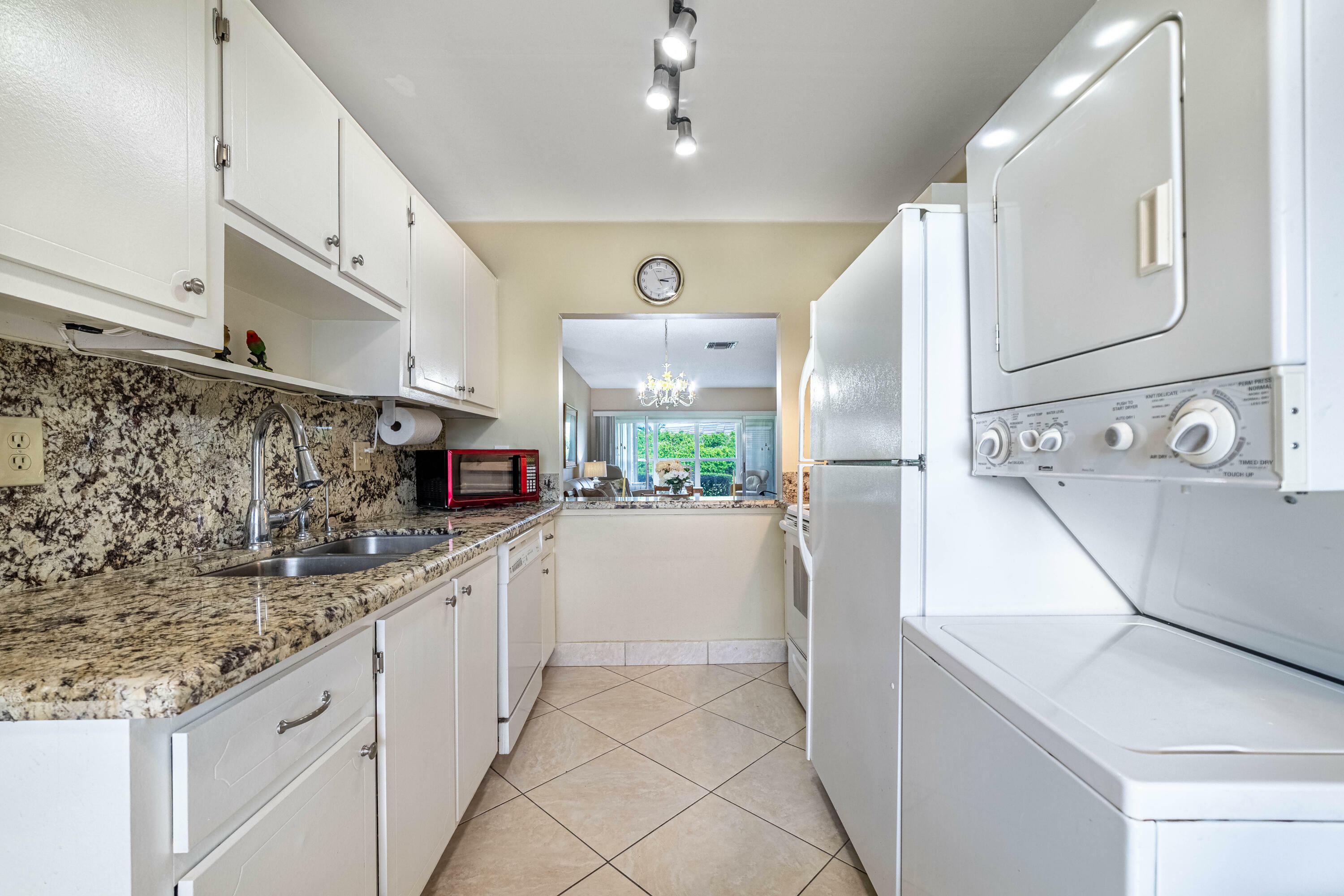 Property Photo: 2711 SW 13th Street 39-B FL 33445