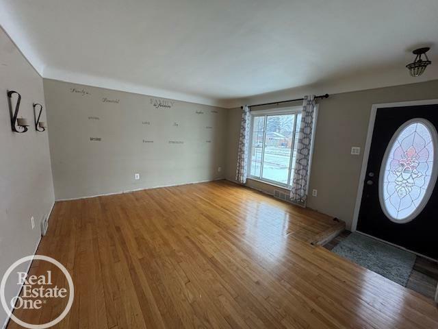 Property Photo:  26702 Hill Ave Avenue  MI 48091 